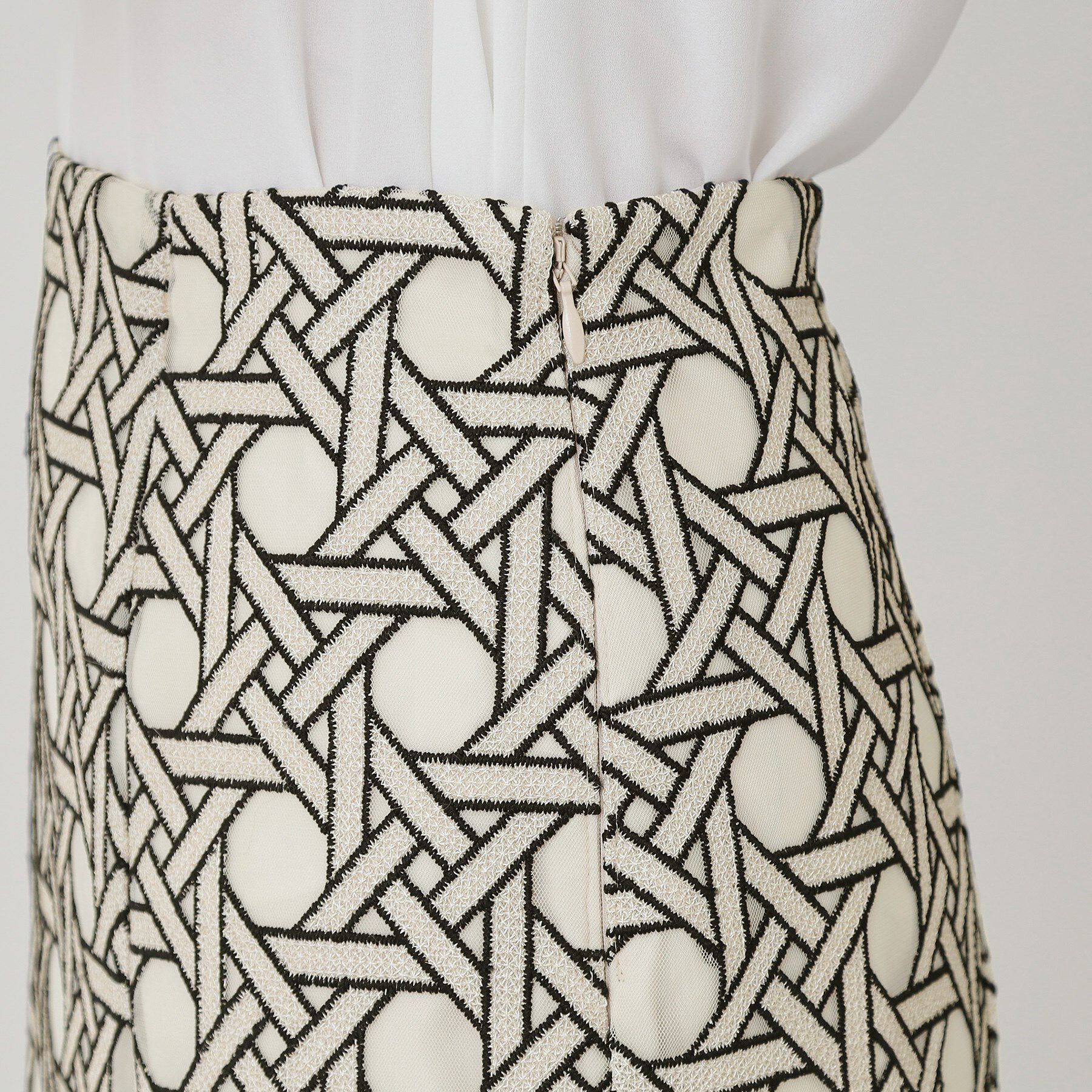 COUP DE CHANCE「【日本製】シアー刺繍のフレアースカート」|スカート|