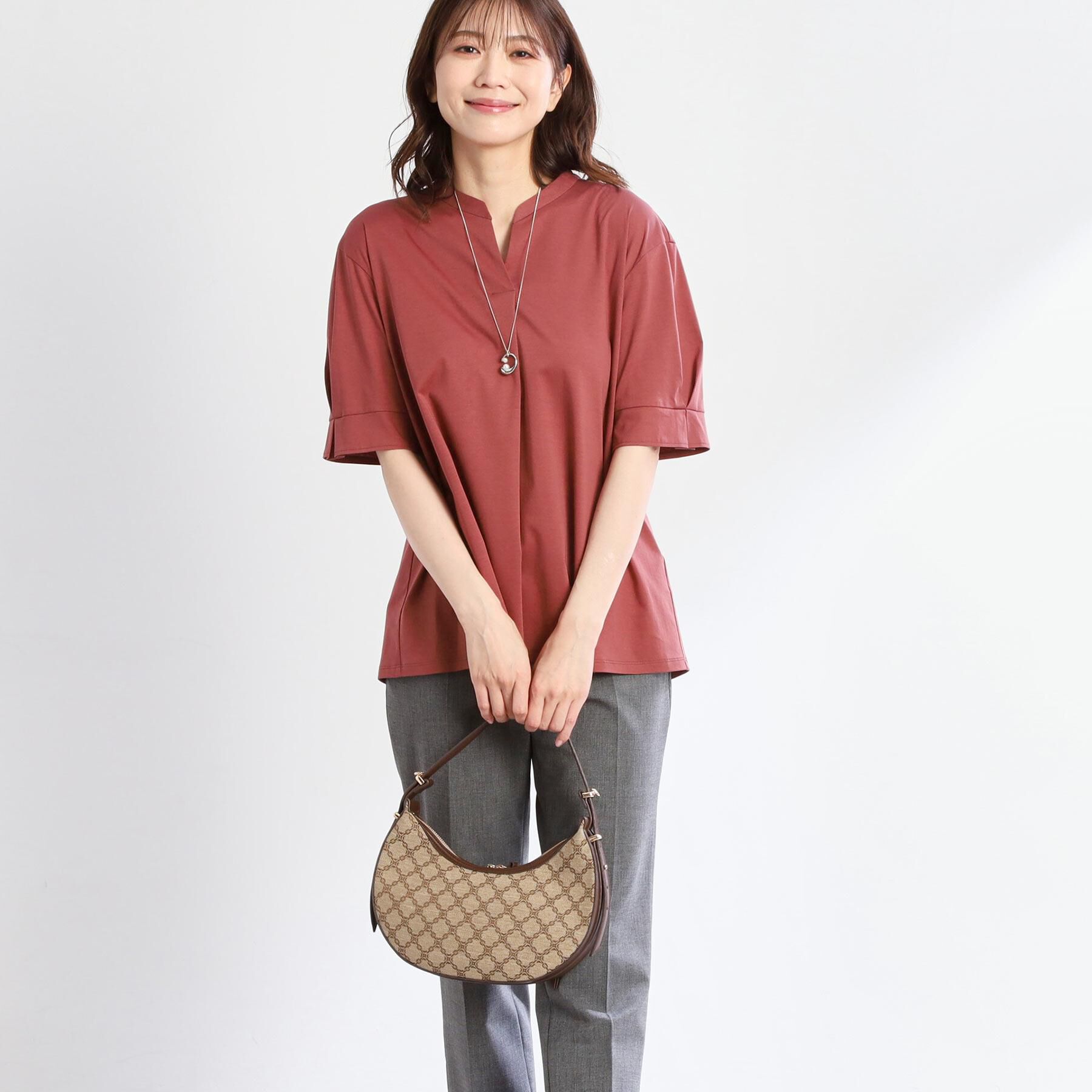 Reflect「【すっきり見え！長め丈／マシンウォッシュ可】スキッパーネックジャージトップス」|Tシャツ・カットソー|