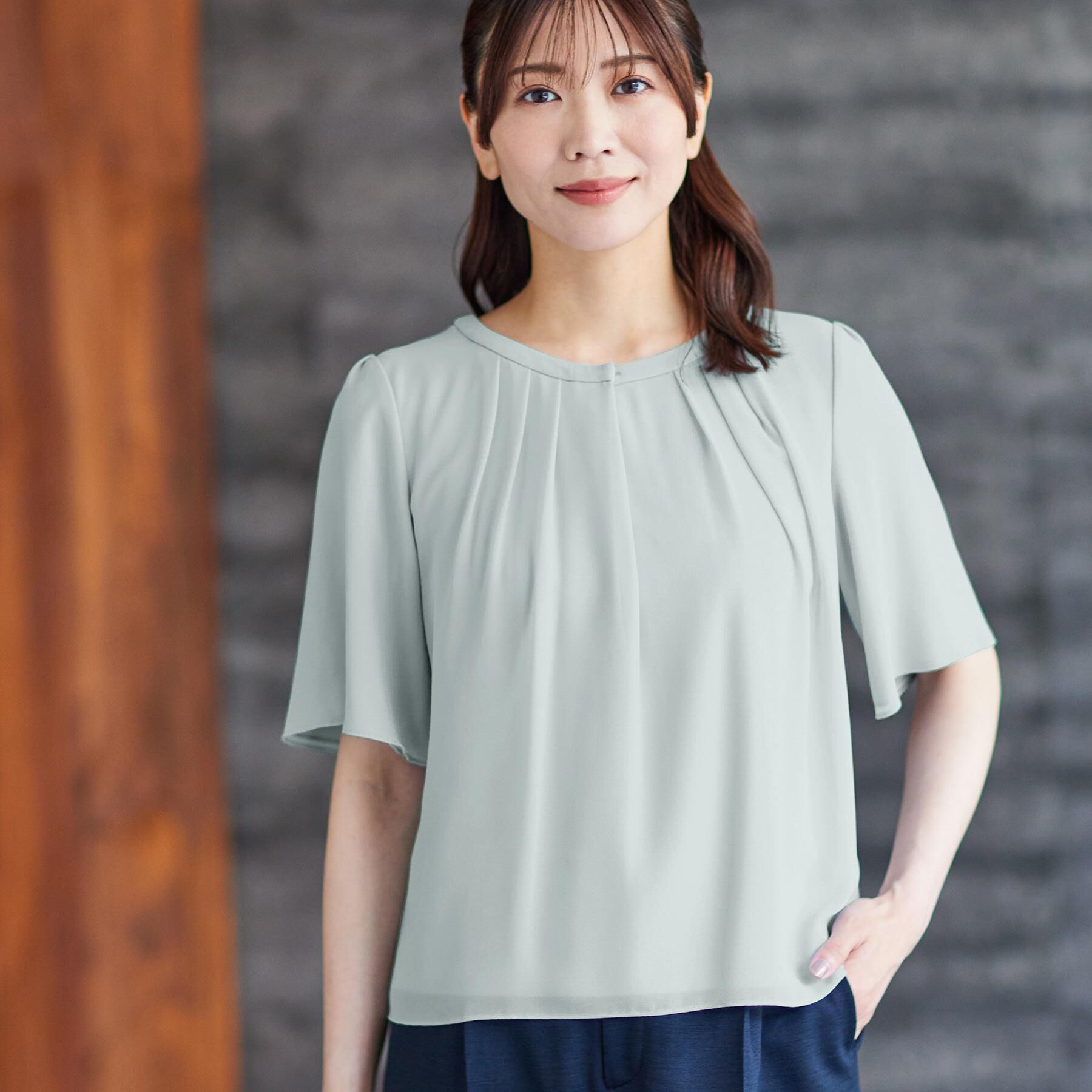 Reflect「【一枚着で着映え◎／ジャケットのインナーにも】フロント開きブラウス」|シャツ・ブラウス|