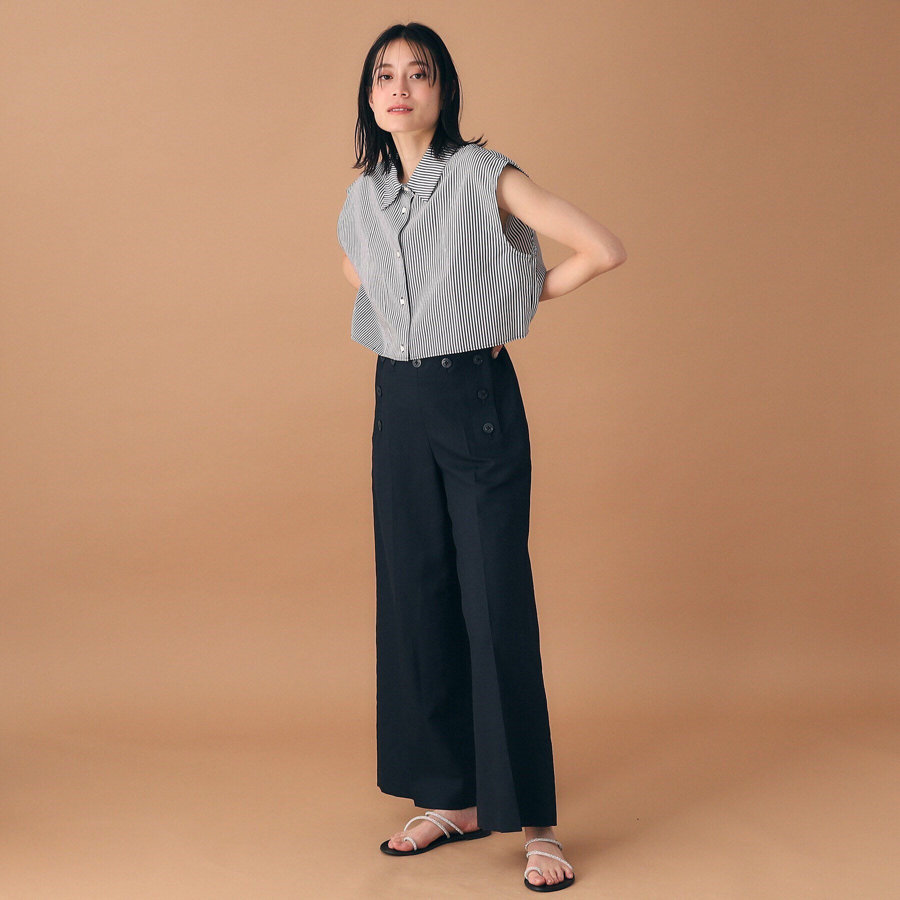 DRESSTERIOR「NICOLAS LAINAS（ニコラスライナス【別注】シルバークリスタルサンダル」|サンダル|