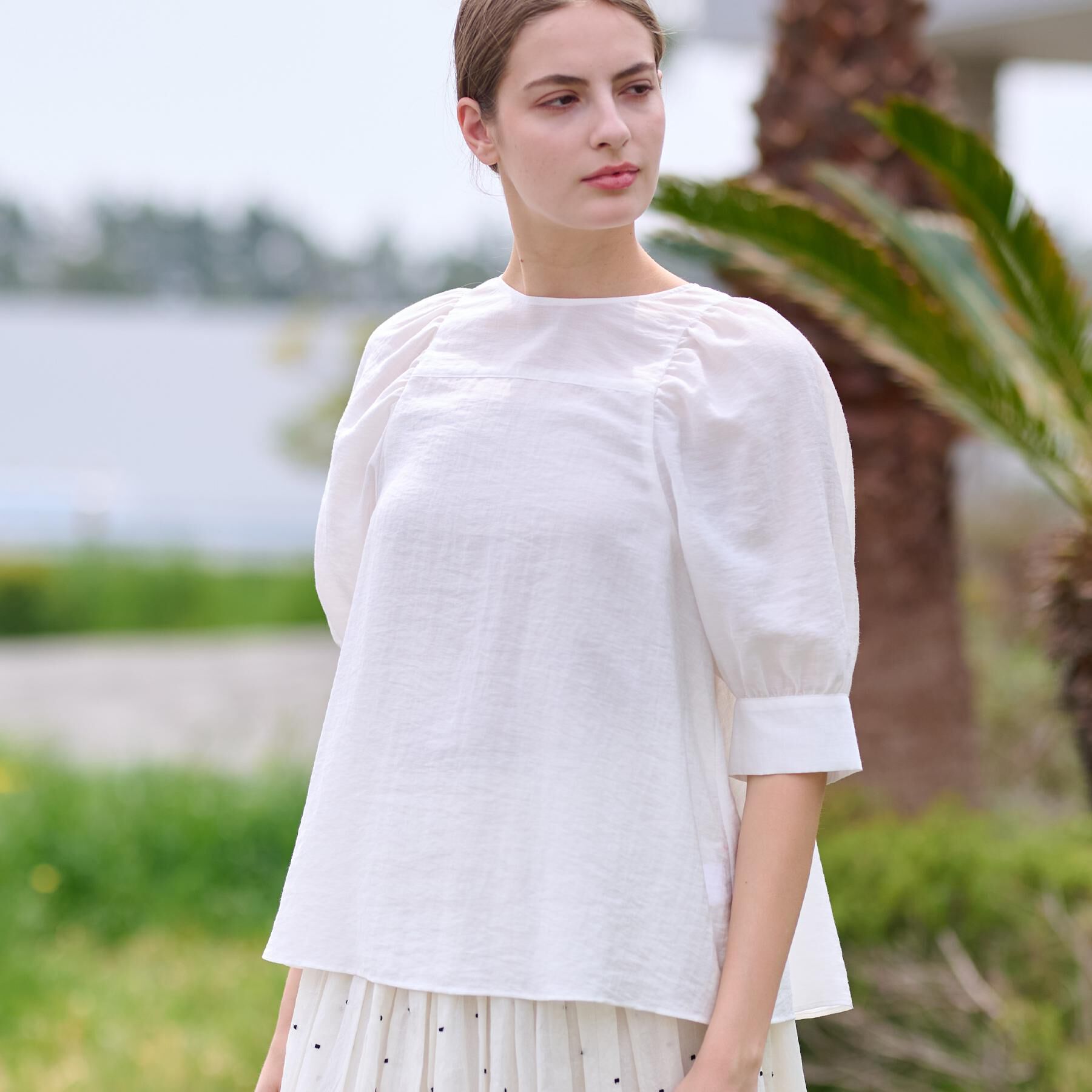 DRESSTERIOR「【洗える/清涼感】ボリュームスリーブバックジップブラウス」|シャツ・ブラウス|