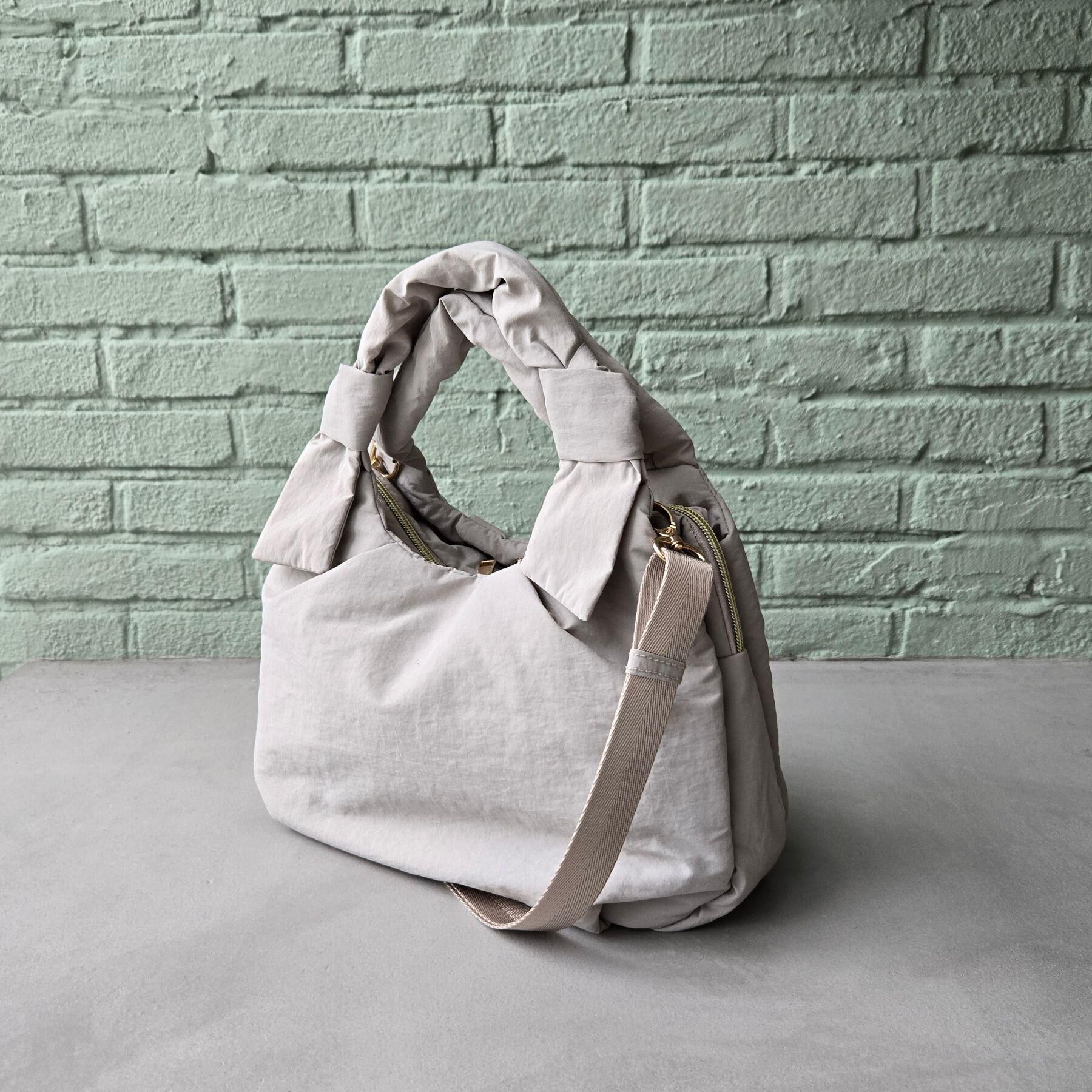 grove「【晴れの日も雨の日も】撥水アオリハンドルノットナイロン2WAYトート」|トートバッグ|