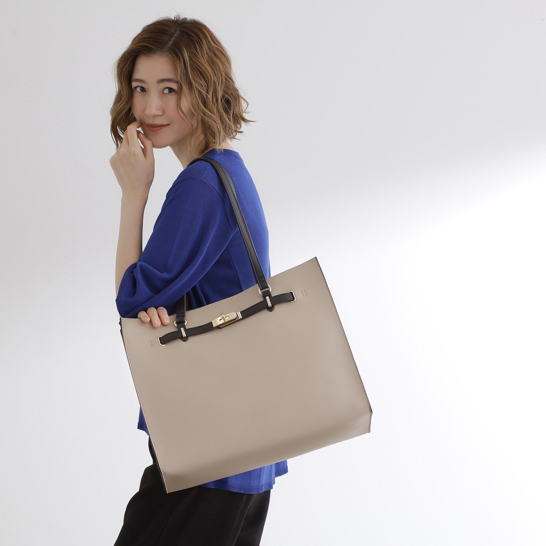 grove「【A4】ベルトスクエアトート」|トートバッグ|