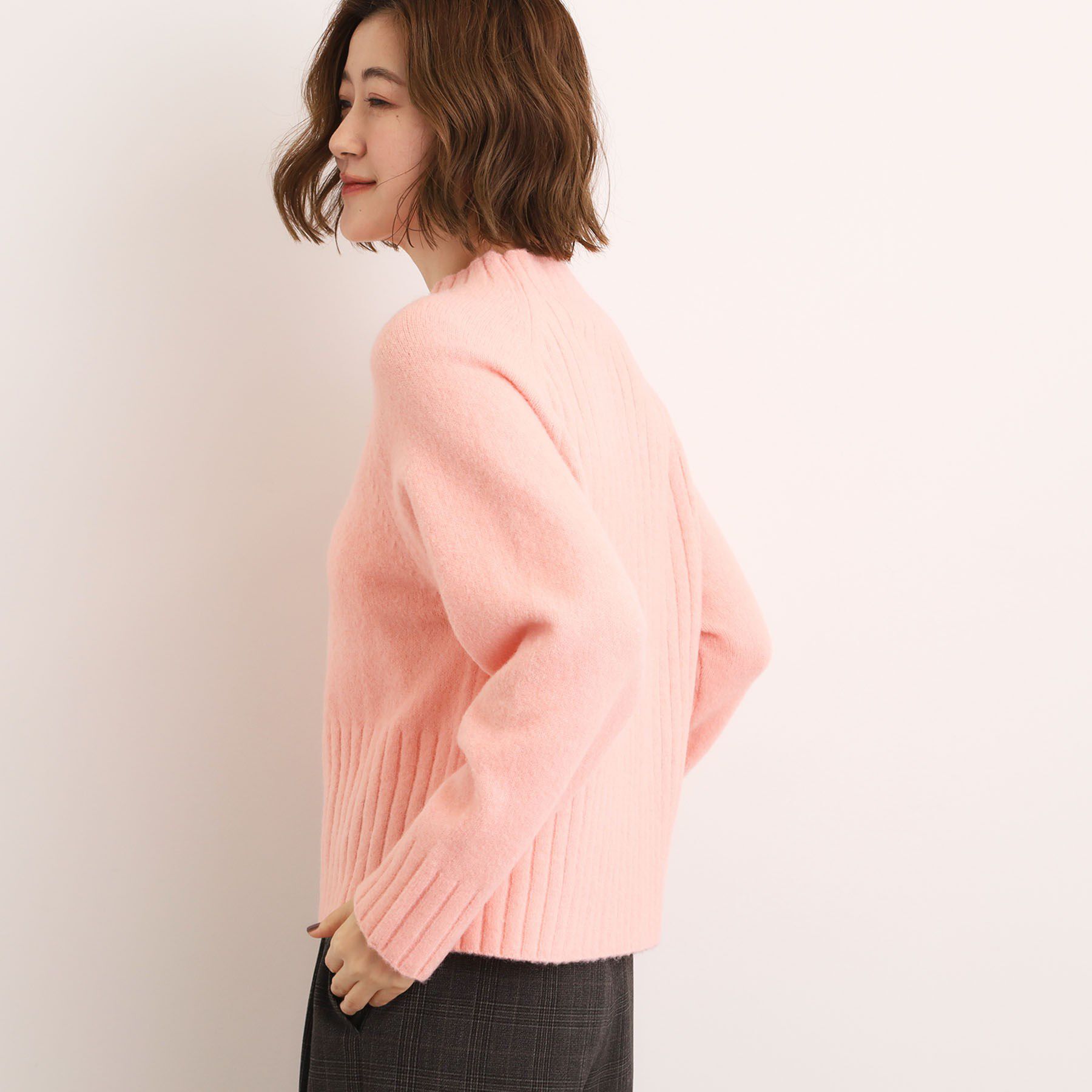 grove「【洗える】バックリブ切替ニット」|ニット・セーター|コーラル(070)