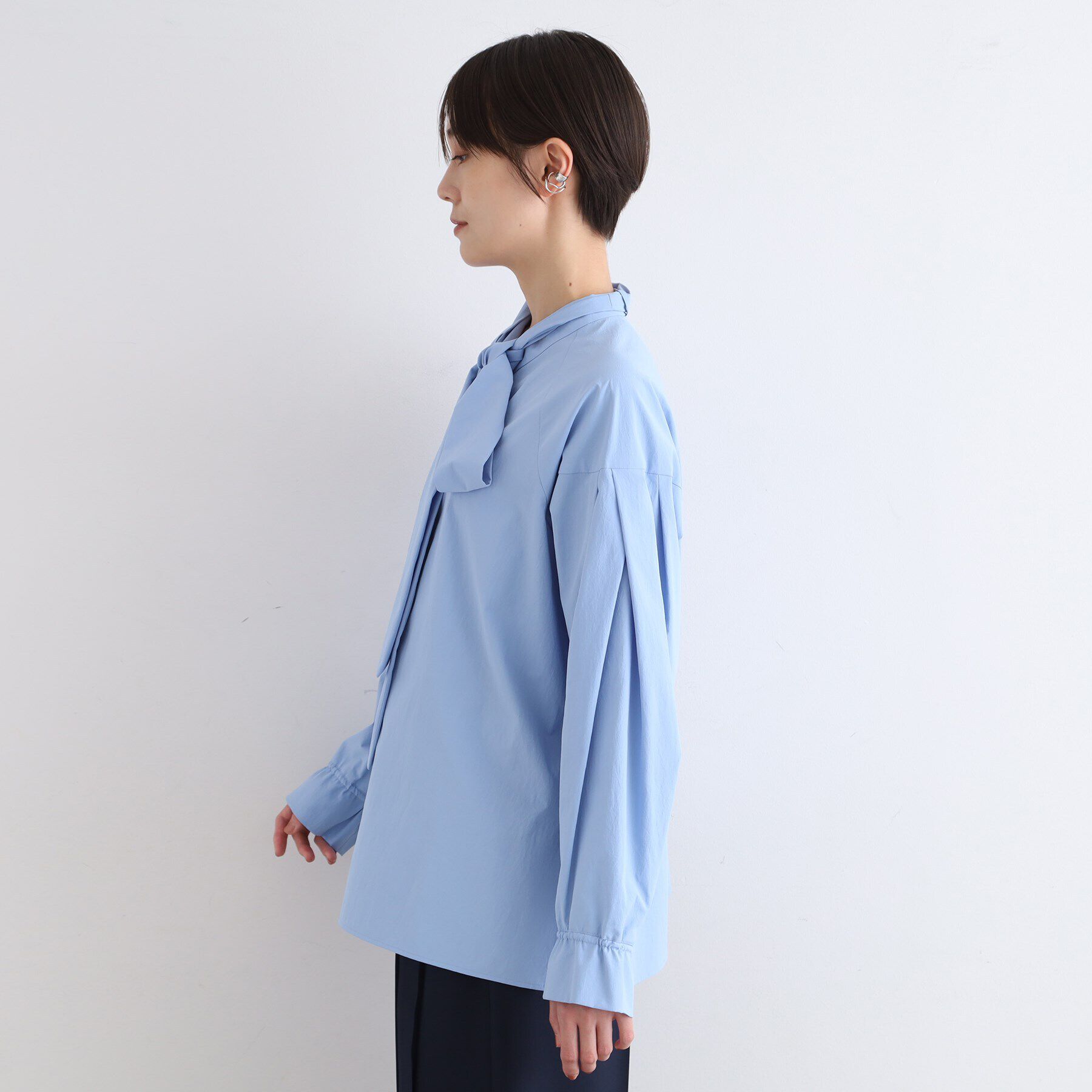 INDIVI「【洗える／2WAY】ボリュームスリーブ ボウタイブラウス」|シャツ・ブラウス|