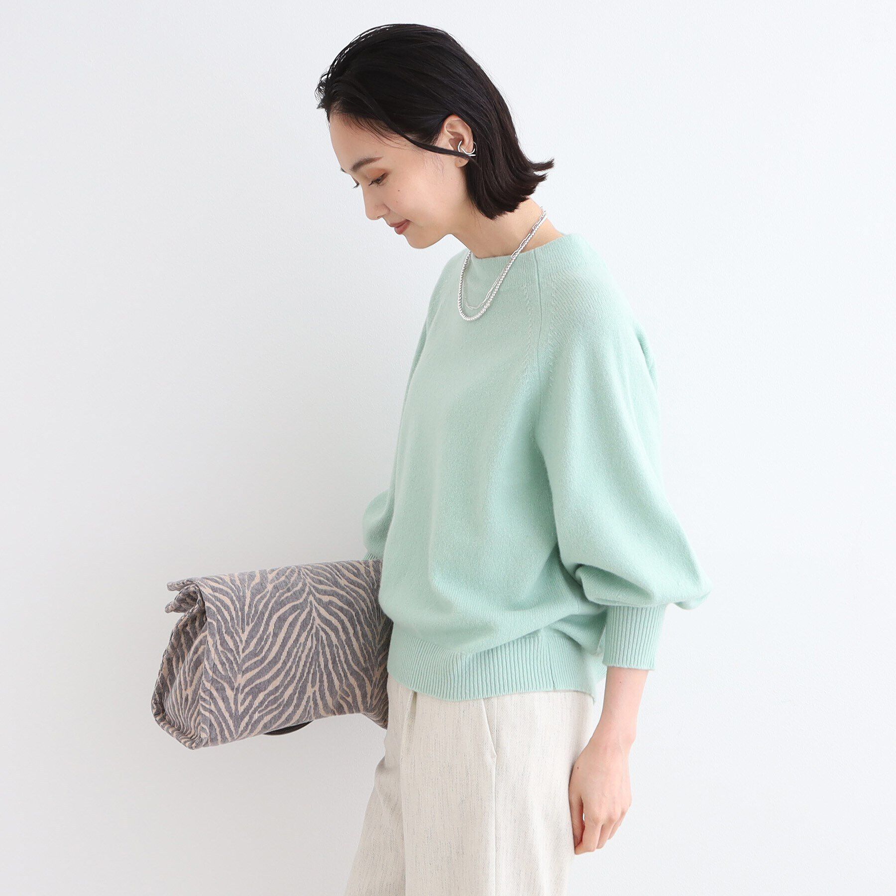 INDIVI「【カシミヤ混】ボリュームスリーブ ボトルネックニット」|ニット・セーター|