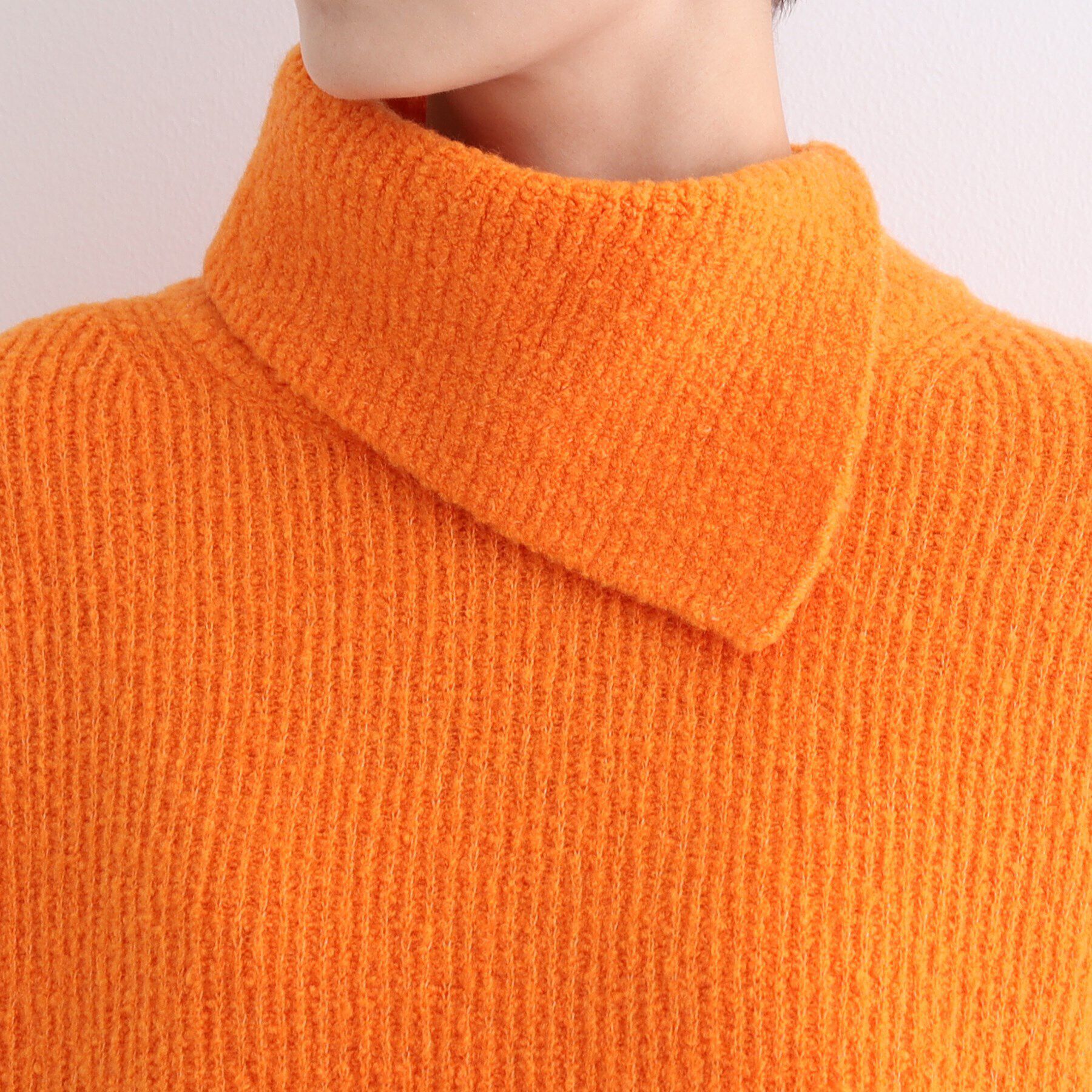 INDIVI「【ウール混／ブークレ】ループヤーン スリットハイネックニット」|ニット・セーター|