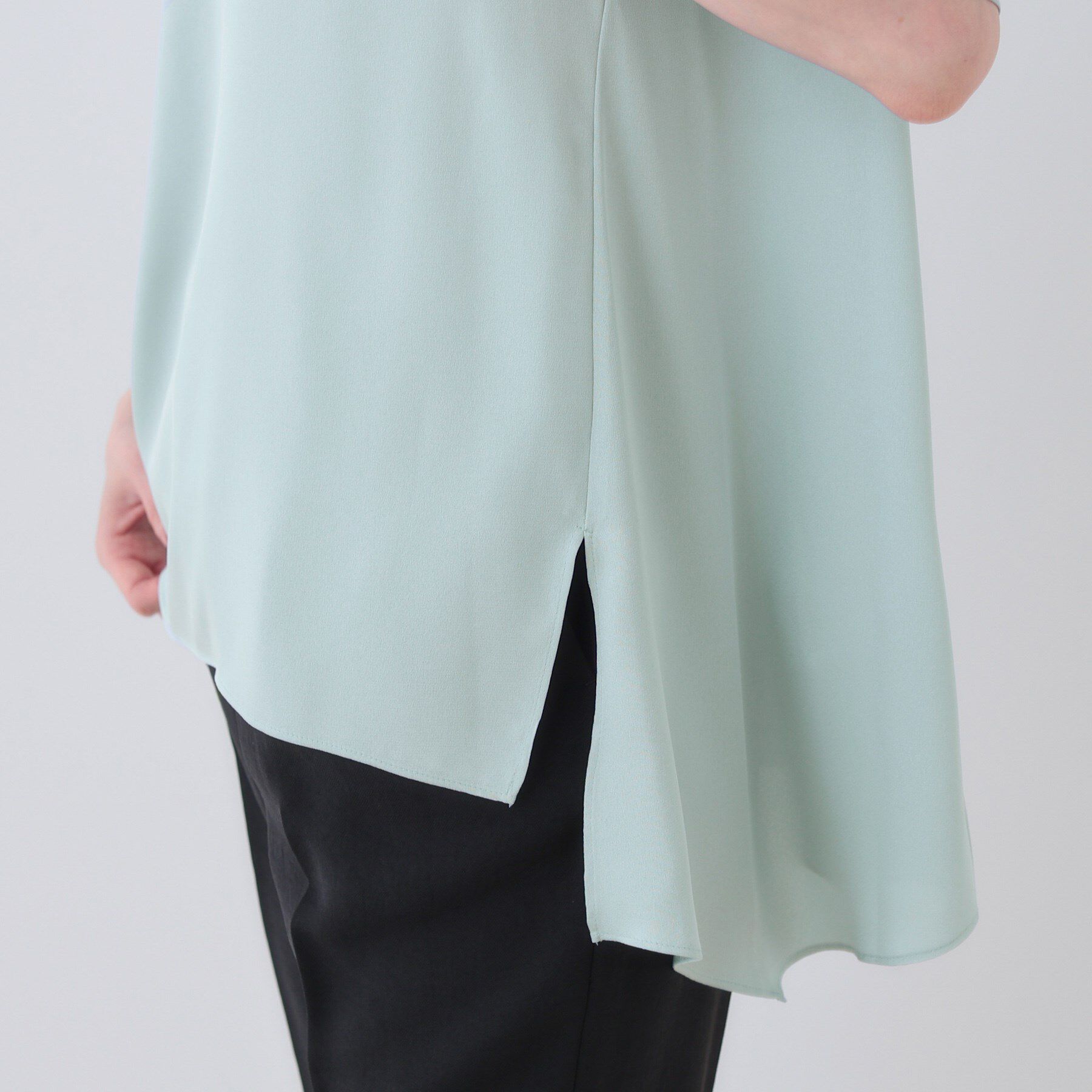 INDIVI「【バックシャン】デザインTブラウス」|Tシャツ・カットソー|