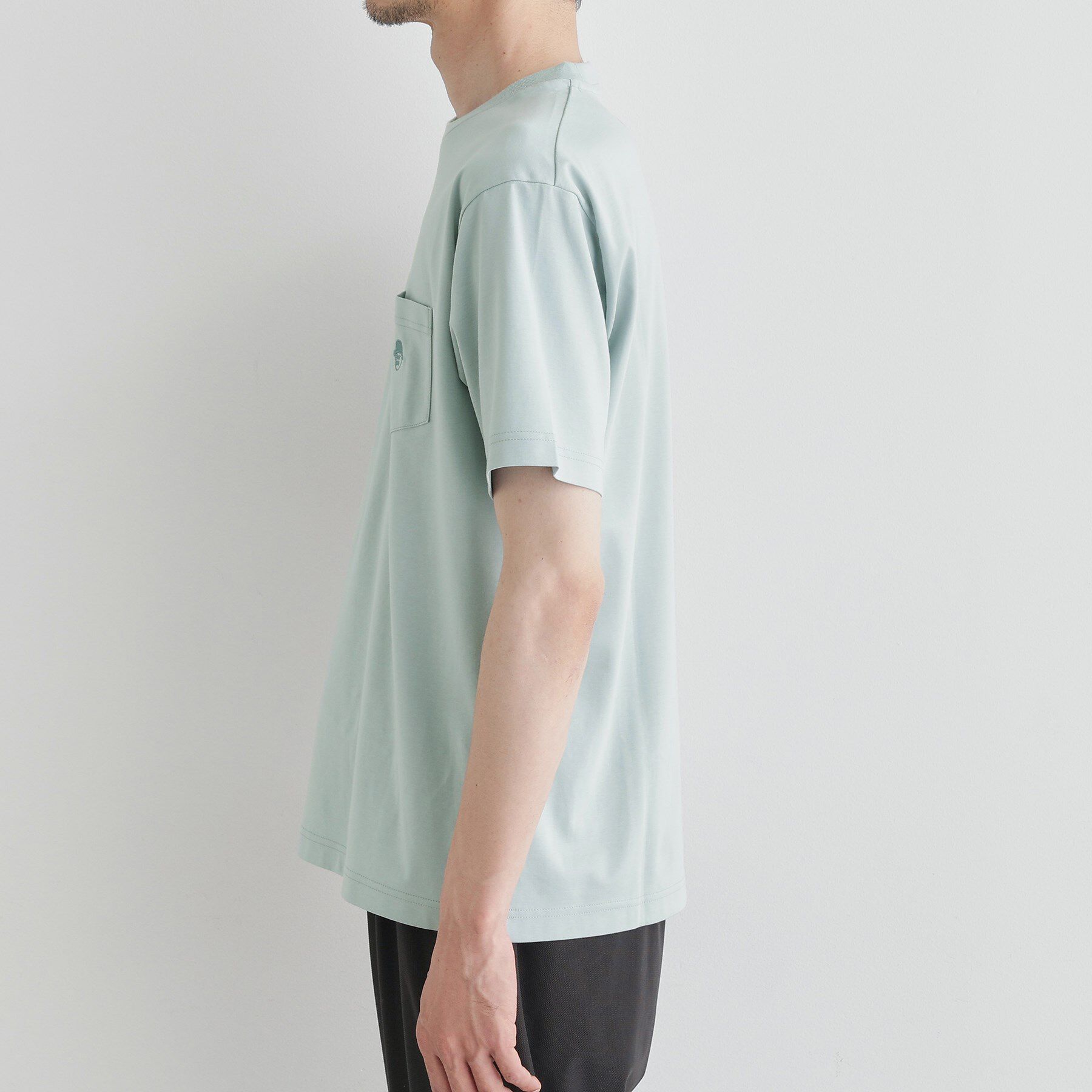 TAKEO KIKUCHI「【COOL CITY WEAR】ワンポイント刺しゅう ポケットTシャツ /接触冷感」|Tシャツ・カットソー|
