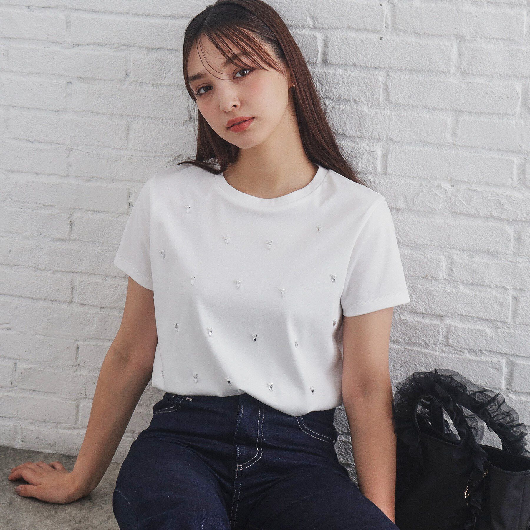 index「《美人百花掲載》クールタッチ短丈ビジューTシャツ【洗濯機洗い/接触冷感】」|Tシャツ・カットソー|オフホワイト(003