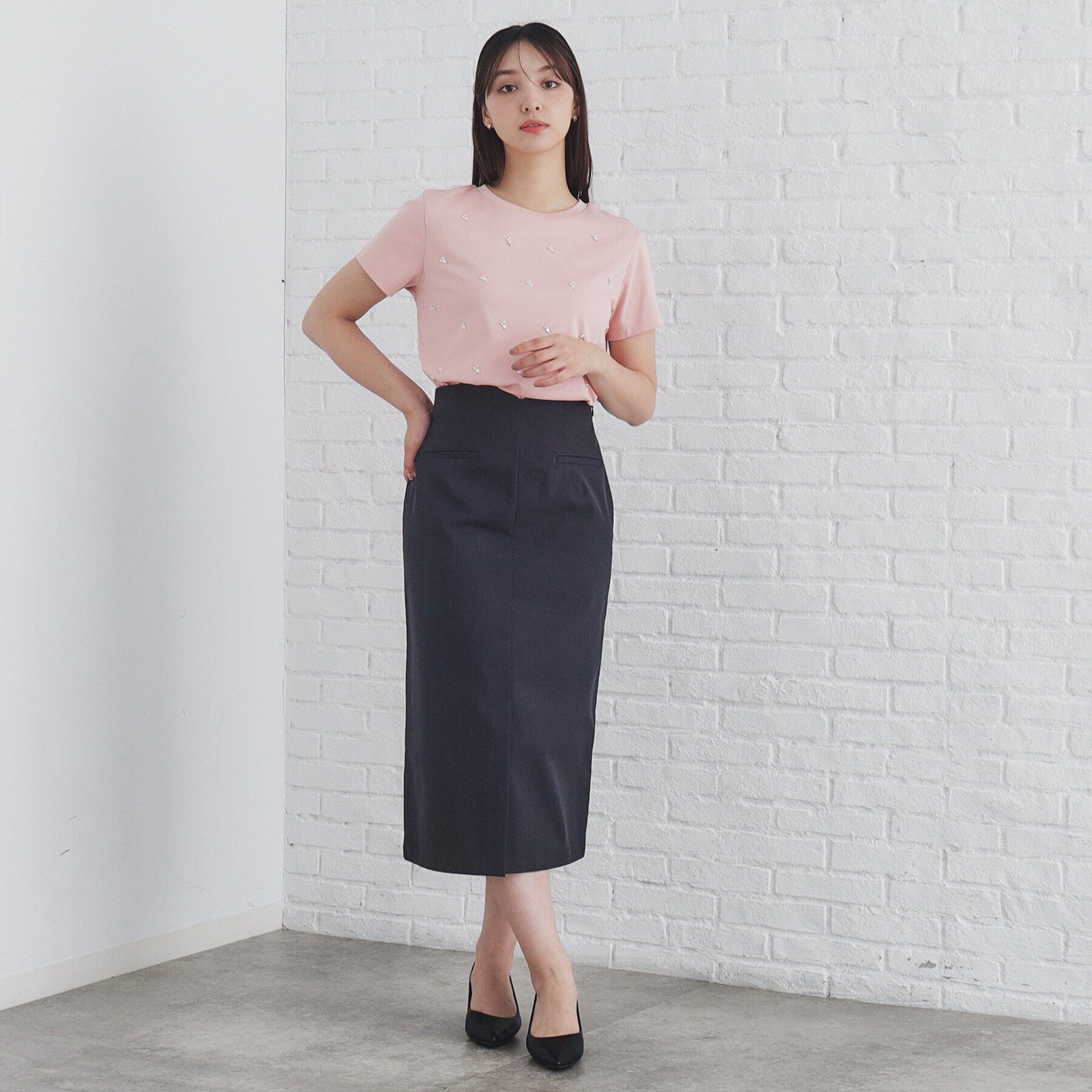 index「《美人百花掲載》クールタッチ短丈ビジューTシャツ【洗濯機洗い/接触冷感】」|Tシャツ・カットソー|