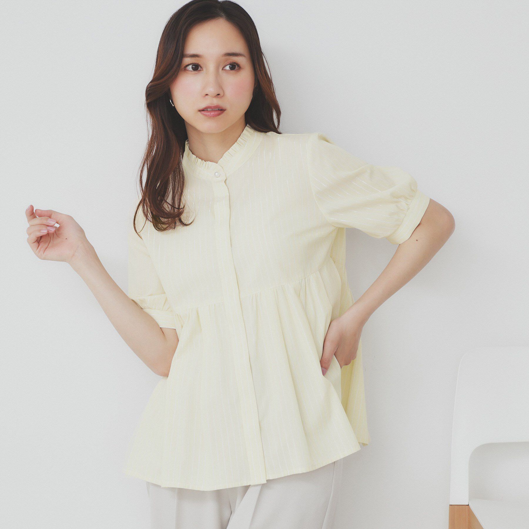 index「《5色展開》フリルバンドカラーペプラムブラウス【洗濯機洗い可/イージーアイロン/防シワ】」|シャツ・ブラウス|