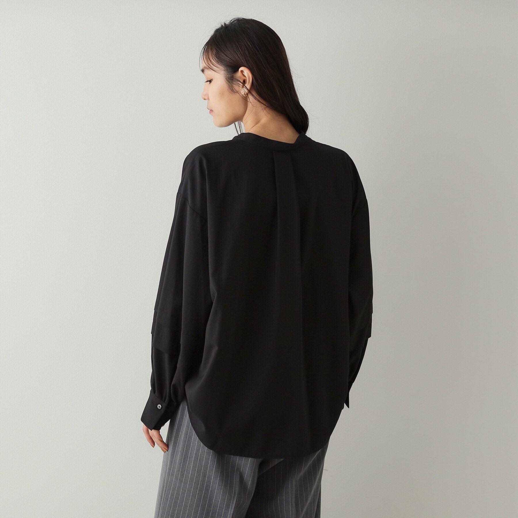 OPAQUE.CLIP「タックスリーブ スキッパーシャツ【洗濯機洗い可】」|シャツ・ブラウス|