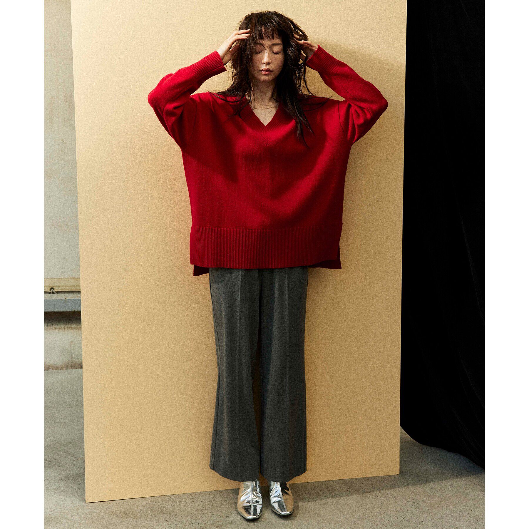 OPAQUE.CLIP「ミドルゲージVネックニット／FILIVIVI・フィルビビ【洗える】」|ニット・セーター|