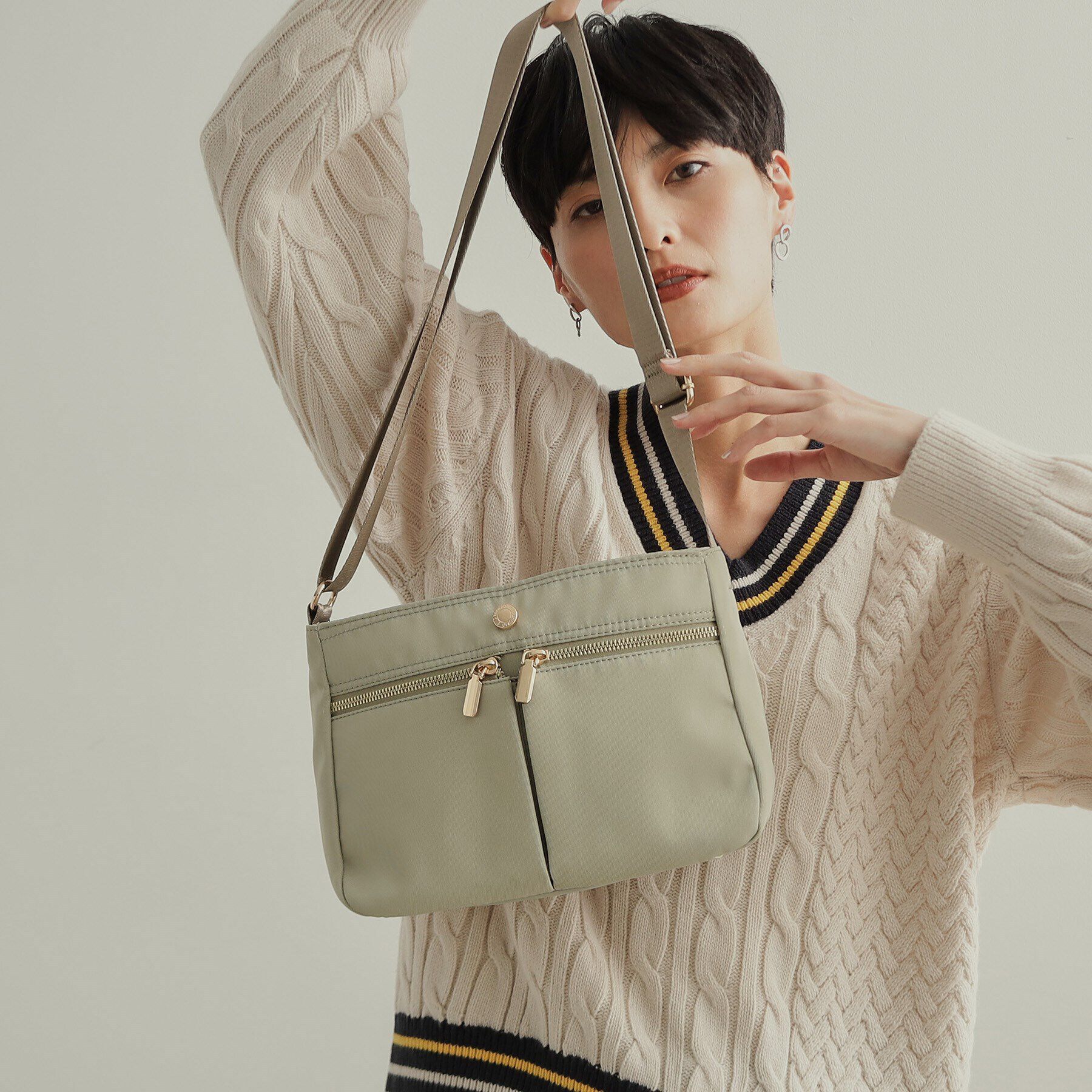 OPAQUE.CLIP「【撥水加工／マルチポケット／長さ調整可能】カジュアルミドルショルダーバッグ」|ショルダー・メッセンジャー|グリーン(022)