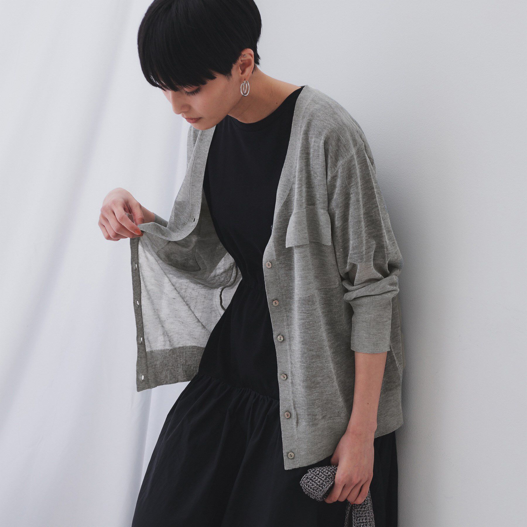 OPAQUE.CLIP「ポケットシアーニットカーディガン【洗濯機洗い可】」|カーディガン|グレー(012)