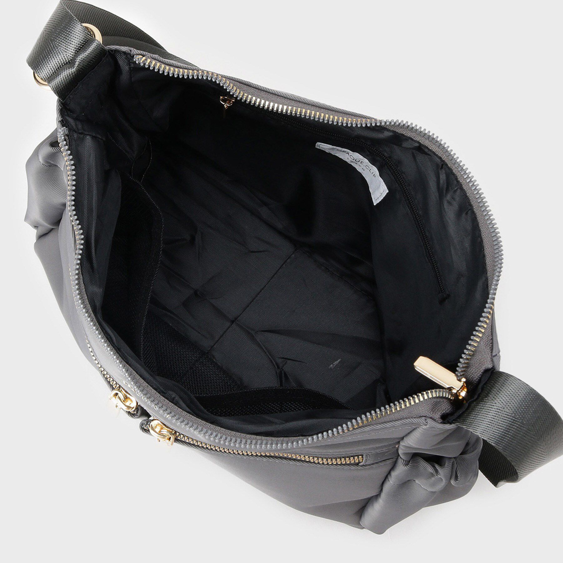 OPAQUE.CLIP「【軽量/撥水加工/多ポケット】ツイルミドルサイズムーンショルダーバッグ」|ショルダー・メッセンジャー|