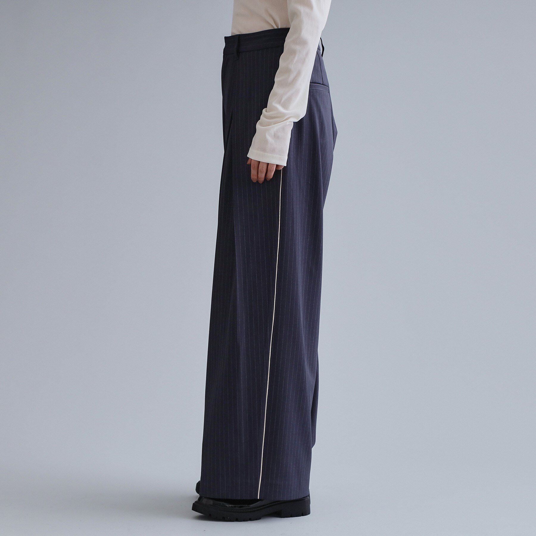 OPAQUE.CLIP「【es】ピンストライプ 変形ワイドパンツ【洗濯機OK】」|その他|