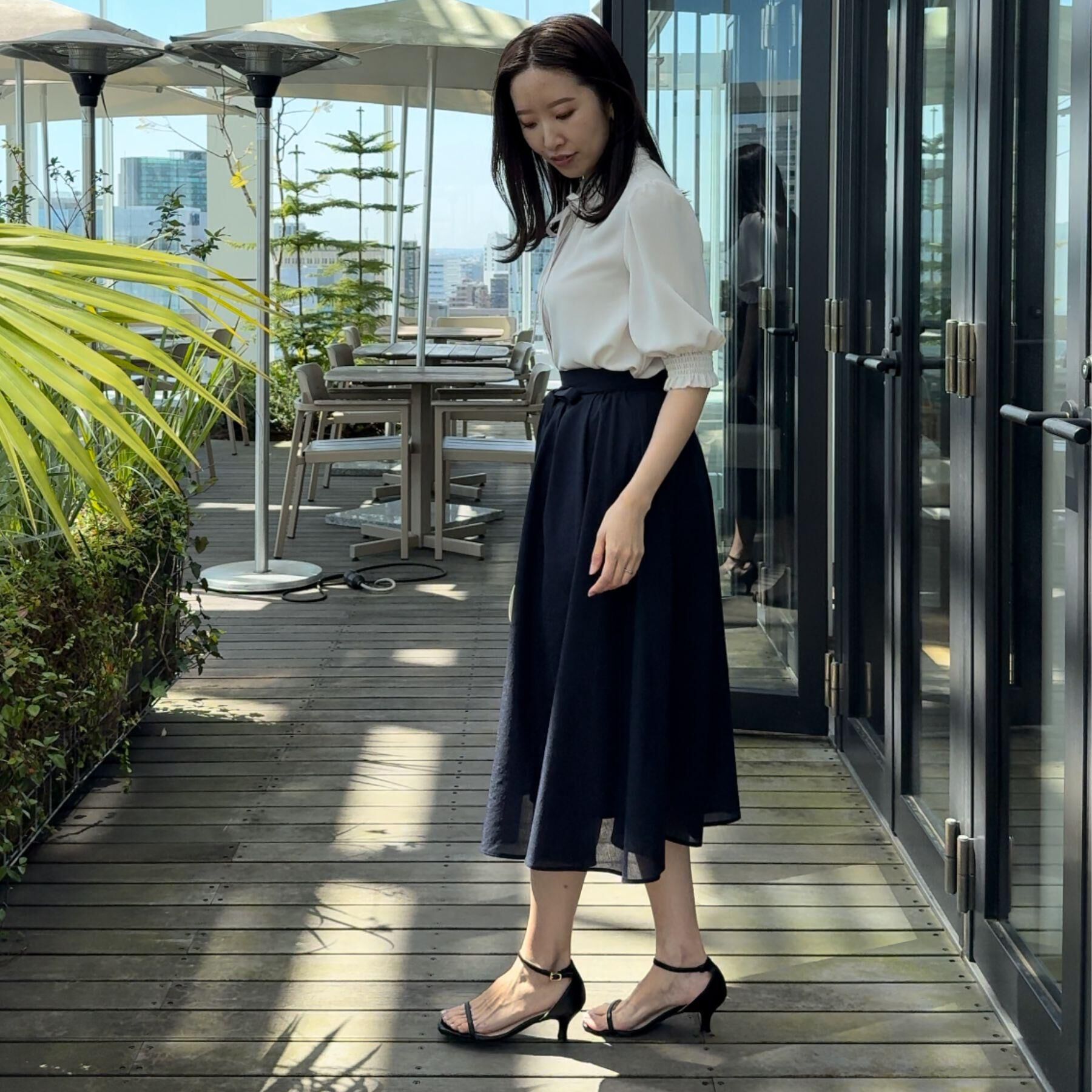 Couture broach「【5分袖・通勤】リボンタイ付きピコフリル5分袖ブラウス」|シャツ・ブラウス|