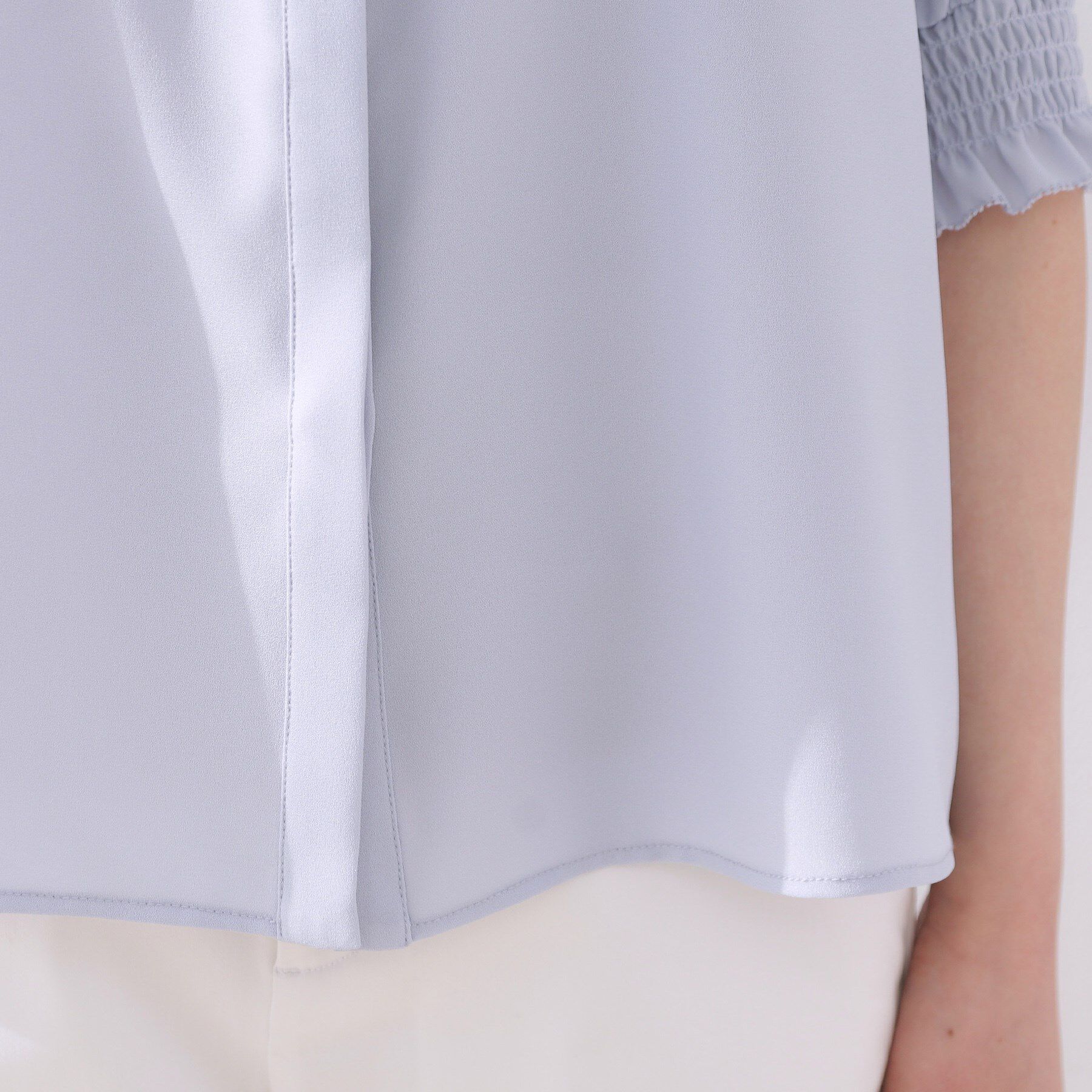 Couture broach「【5分袖・通勤】リボンタイ付きピコフリル5分袖ブラウス」|シャツ・ブラウス|