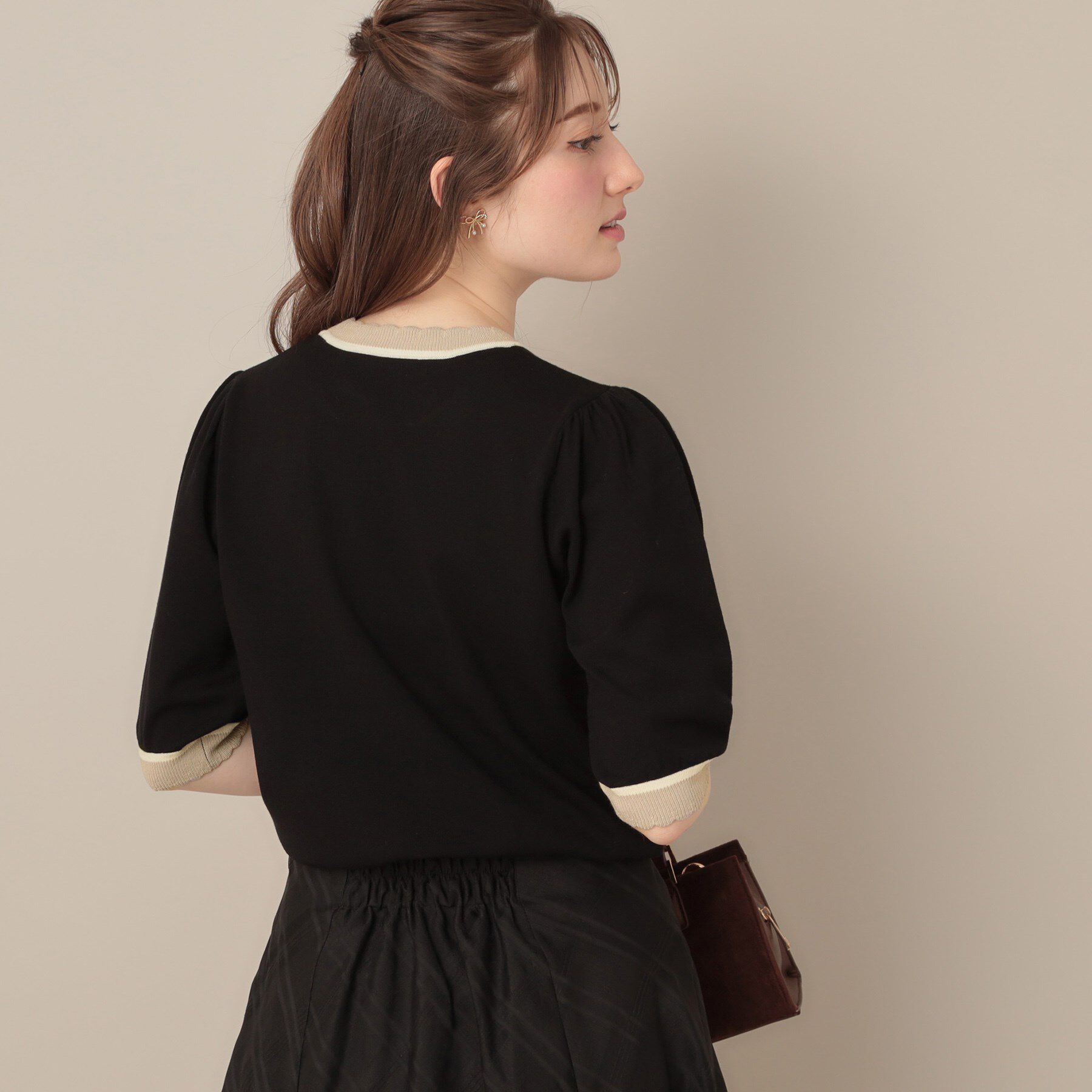 Couture broach「【5分袖・華奢見え・通勤】配色スカラ5分袖ニット」|ニット・セーター|