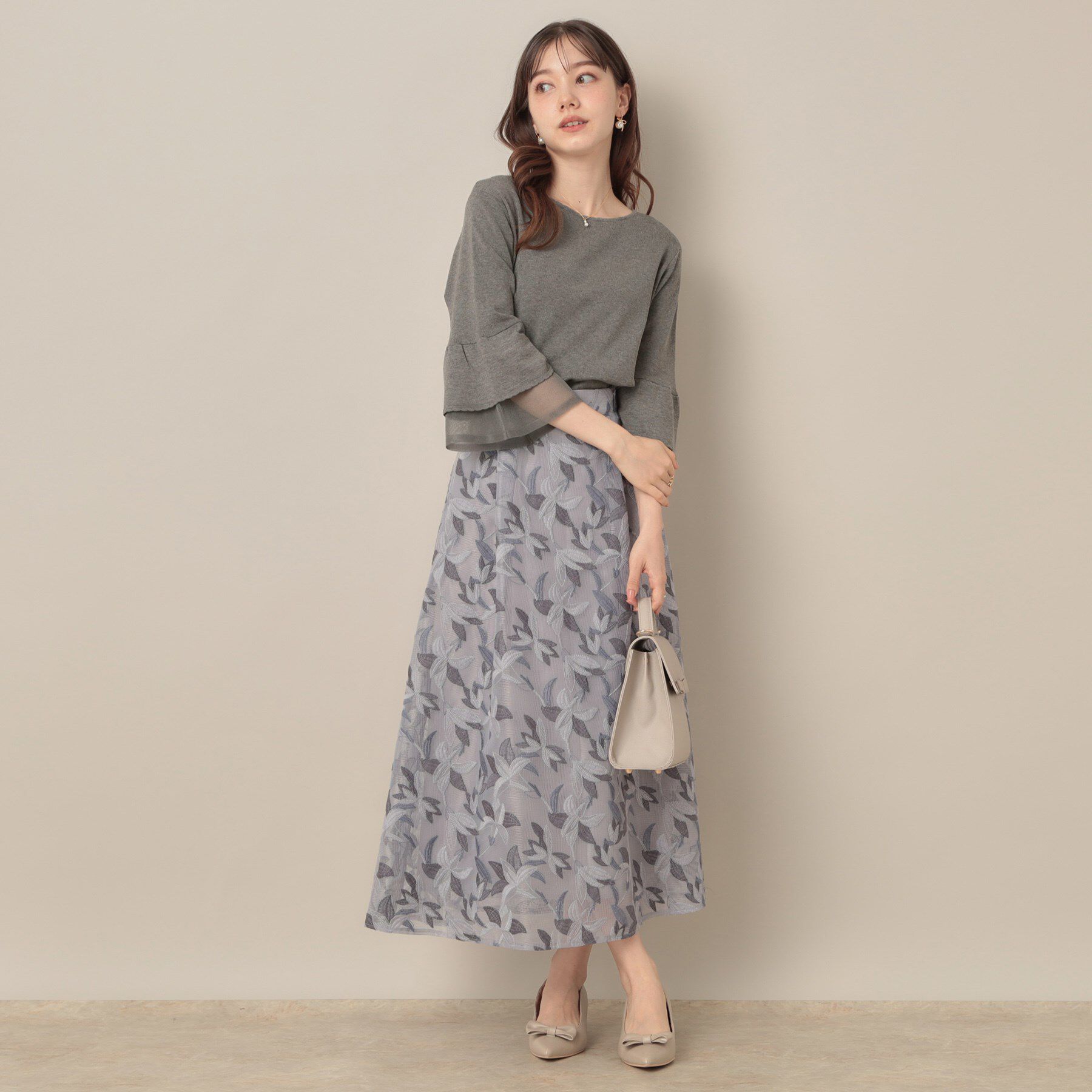 Couture broach「【フェミニン・着映え・通勤】シアーフレアー袖ニットトップス」|ニット・セーター|