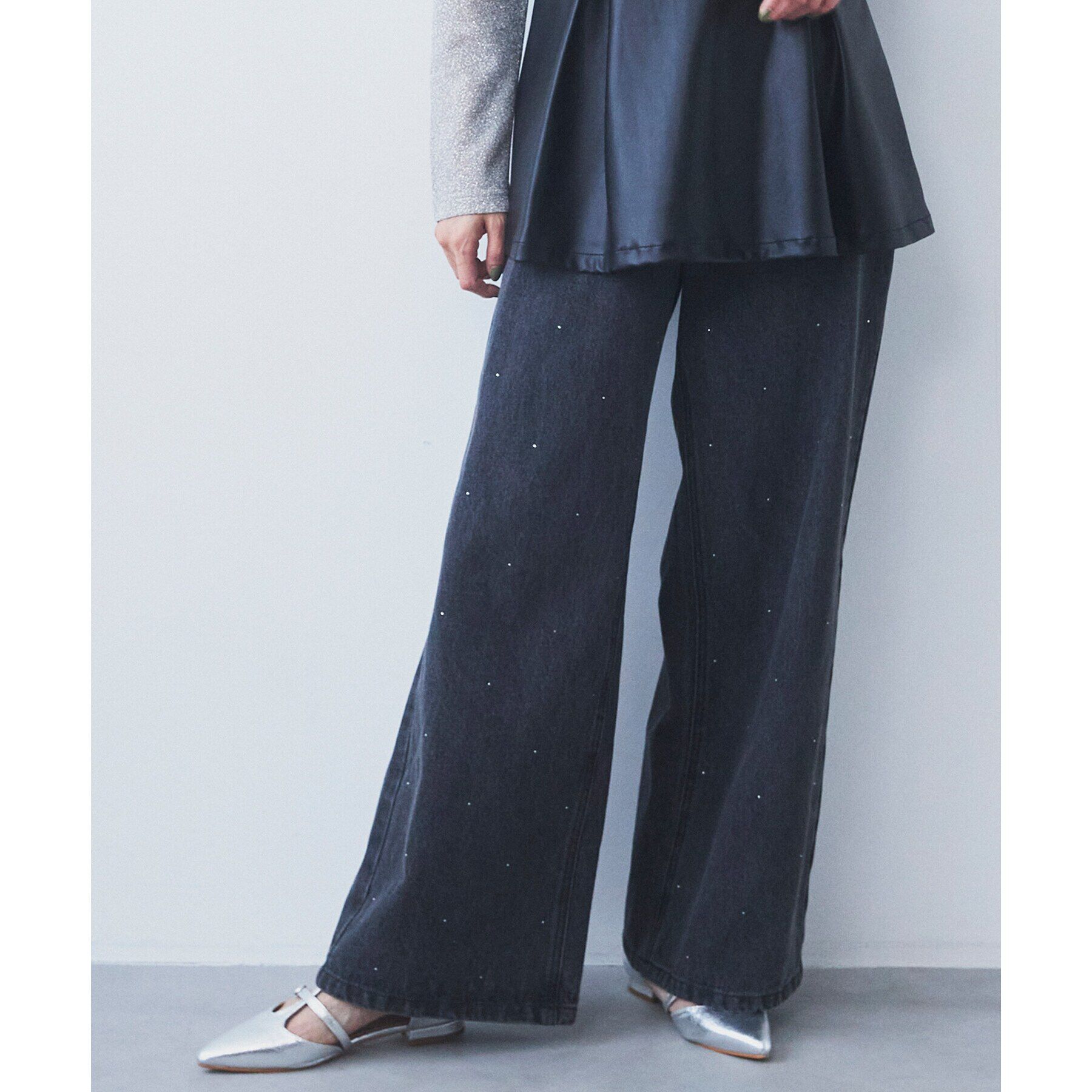 THE SHOP TK「【＠BAILA掲載】クリスタル＆箔プリントワイドデニムパンツ」|デニム|