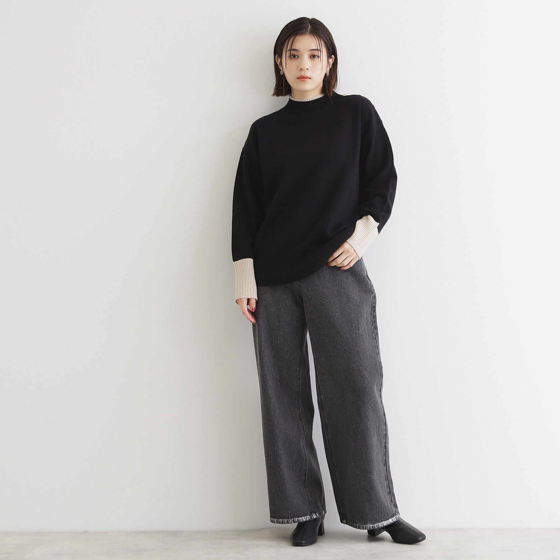 THE SHOP TK「【毛玉になりにくい／静電気防止】配色肩ボタンハイネックニット／洗える」|ニット・セーター|