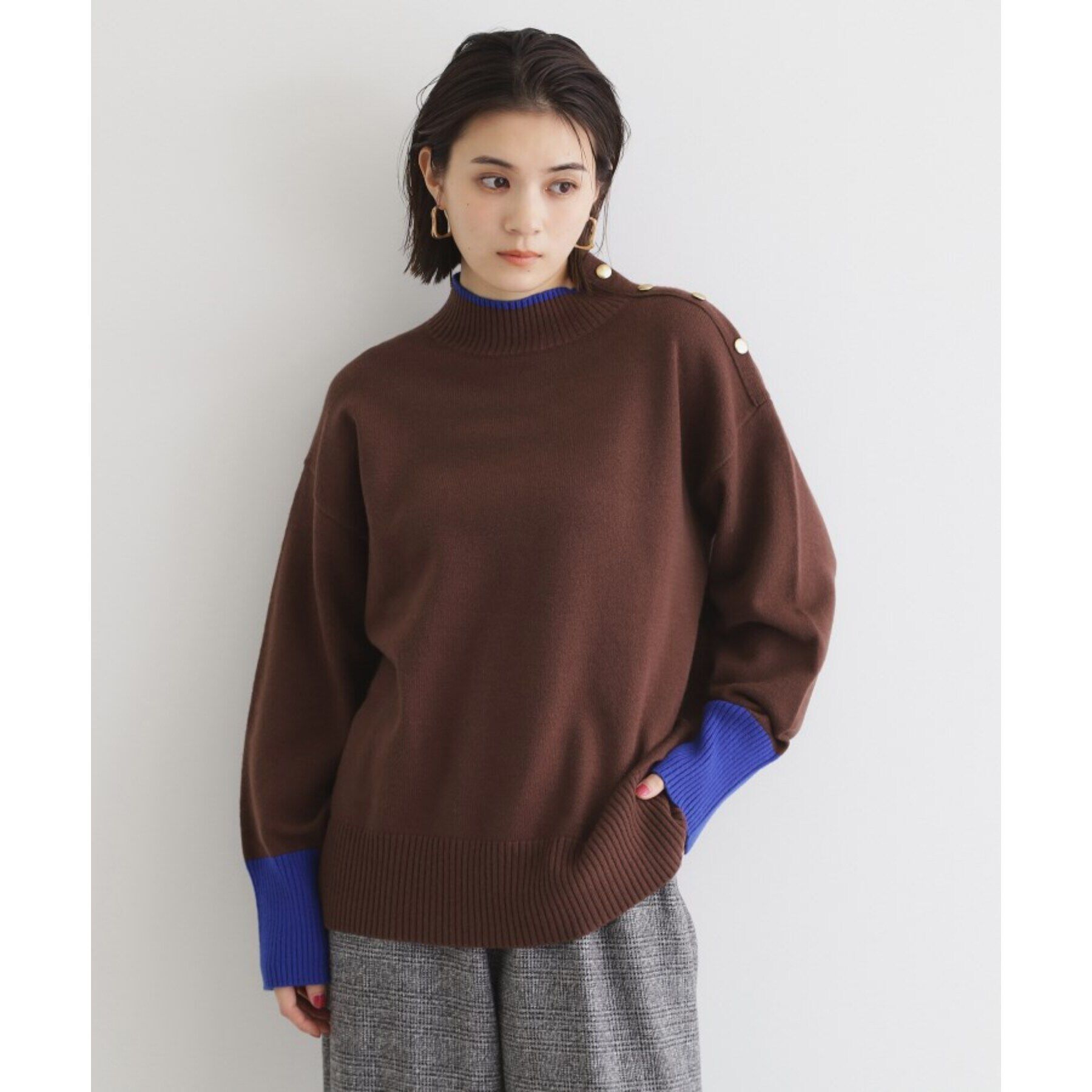 THE SHOP TK「【毛玉になりにくい／静電気防止】配色肩ボタンハイネックニット／洗える」|ニット・セーター|