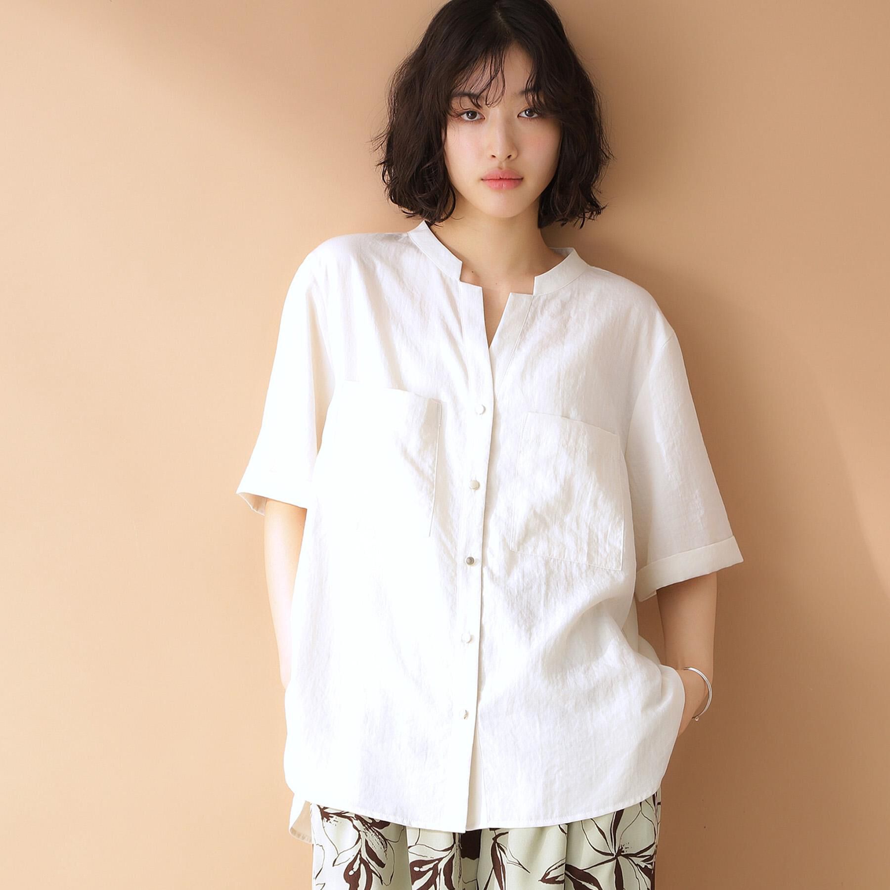 THE SHOP TK「ダブルポケット5分袖シャツ【体型カバー/洗濯機OK】」|シャツ・ブラウス|アイボリー(004)