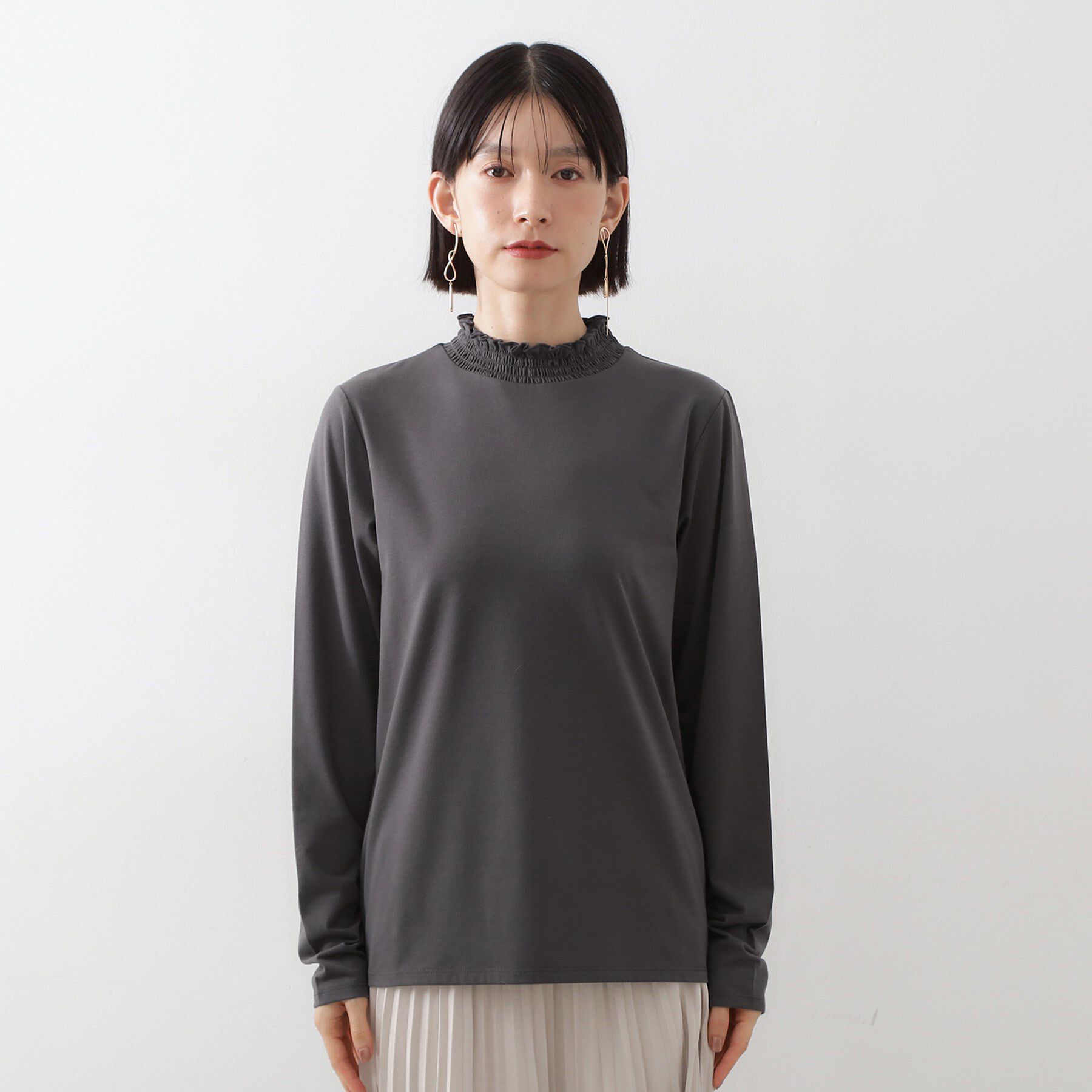 THE SHOP TK「【冬のレイヤードスタイルに/吸湿発熱】 シャーリングカットソー」|Tシャツ・カットソー|