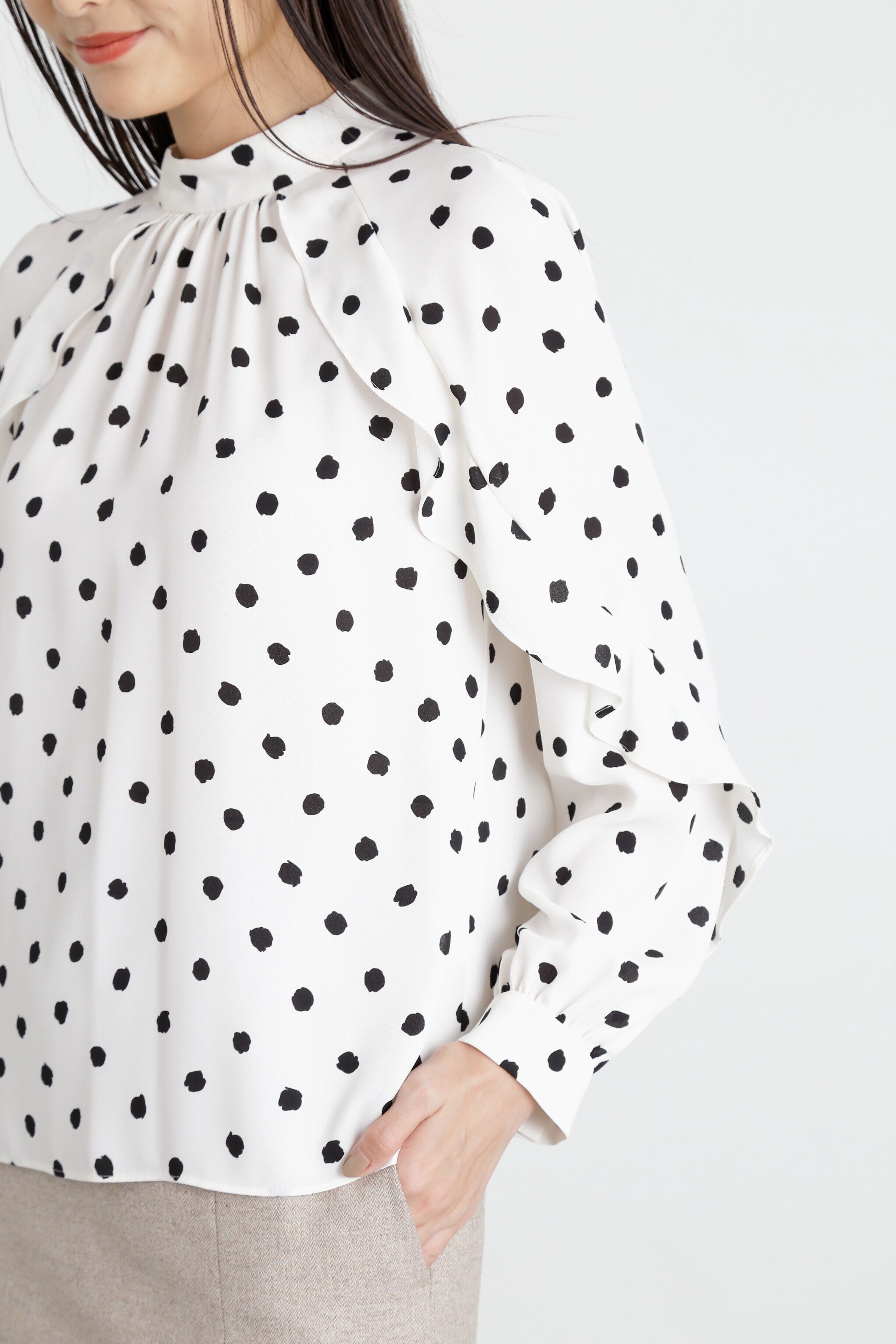  「◆ランダムドットラグランラッフルブラウス」|シャツ・ブラウス|