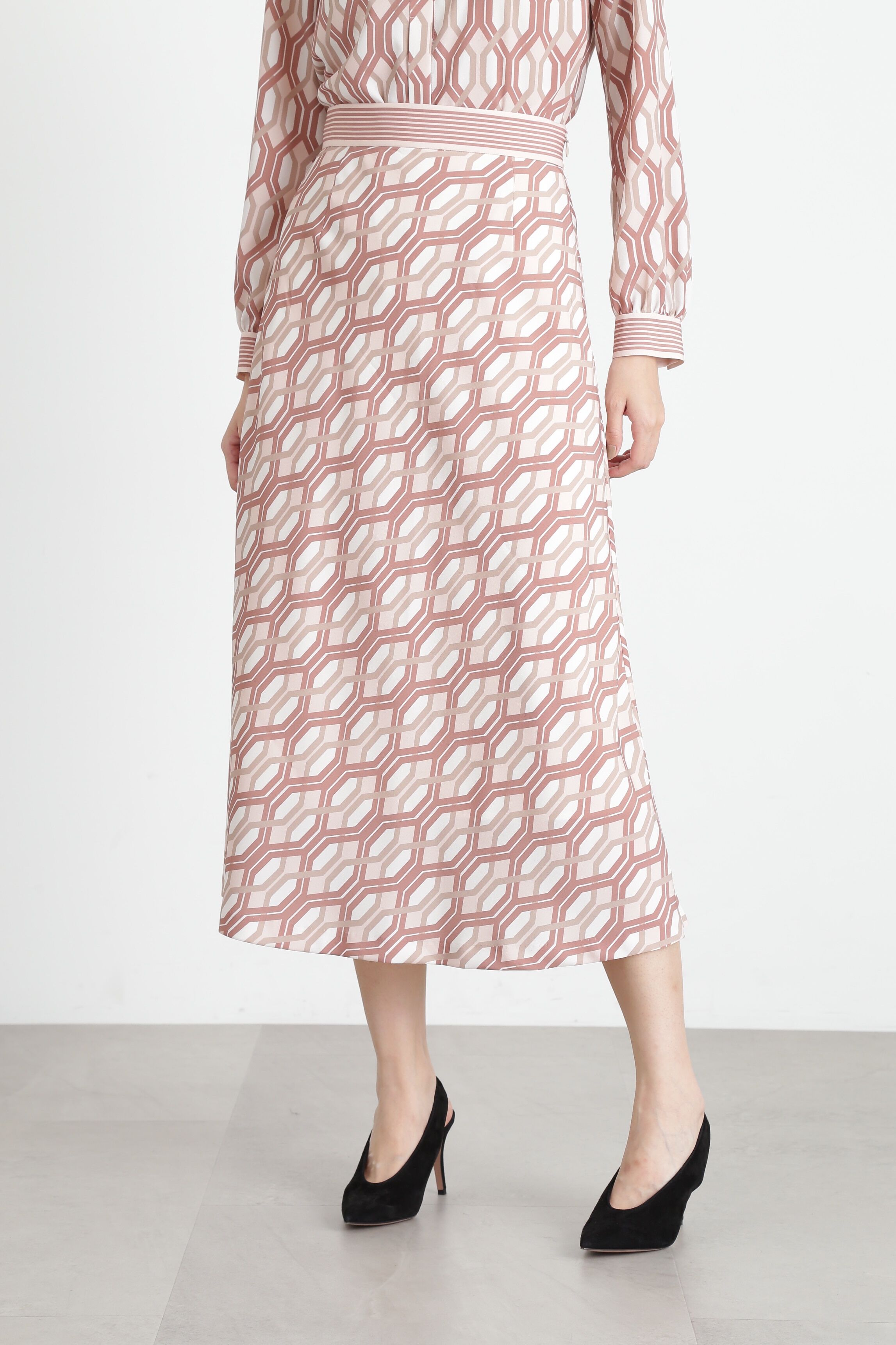 「ジオメトリックラインプリントスカート」|スカート|モカ6
