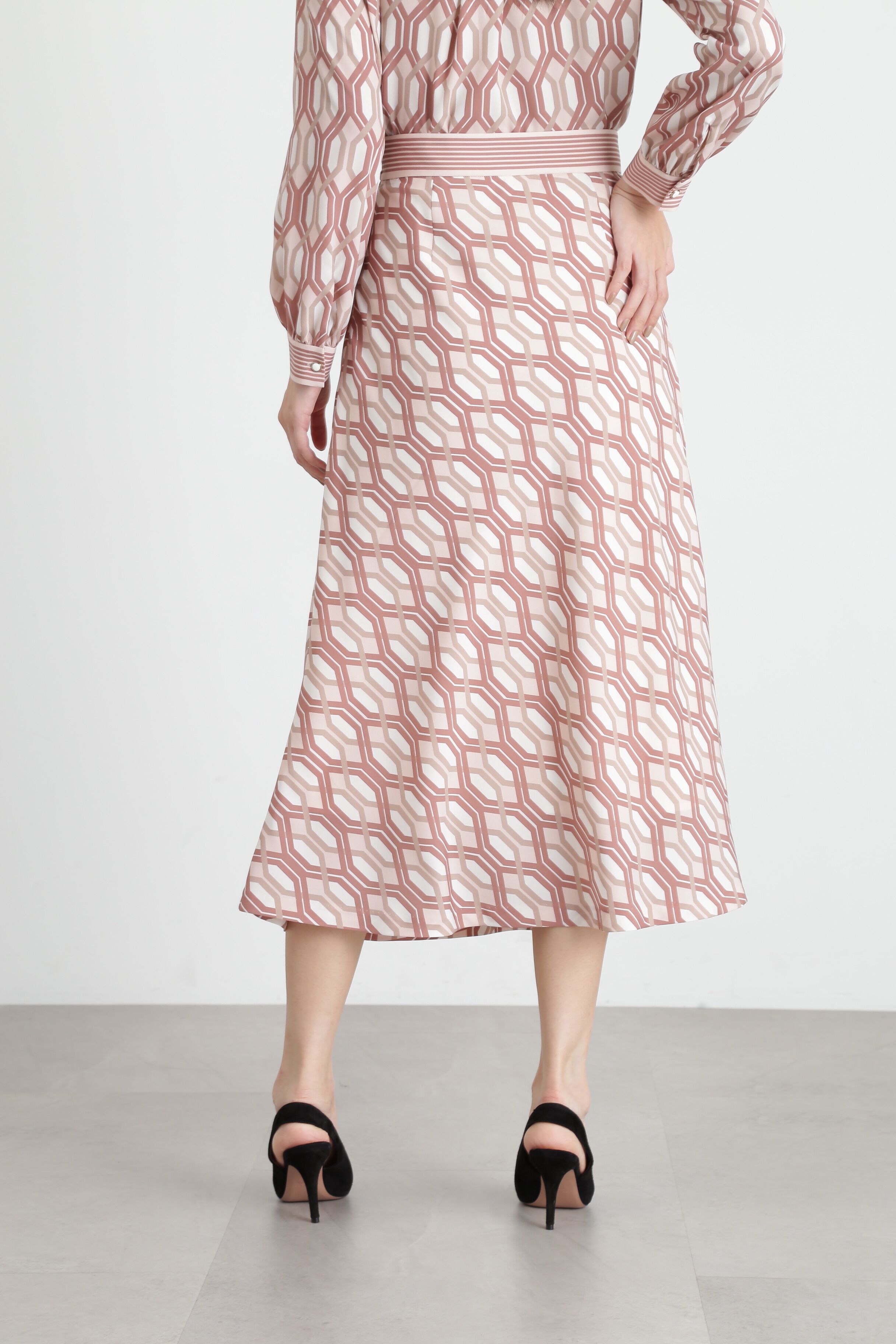  「ジオメトリックラインプリントスカート」|スカート|