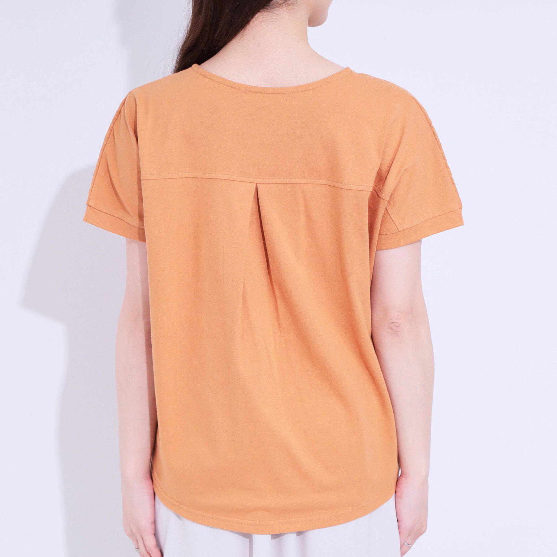 SHOO･LA･RUE「【S-LL】一枚でサマ見え フローラル刺繍トップス」|Tシャツ・カットソー|