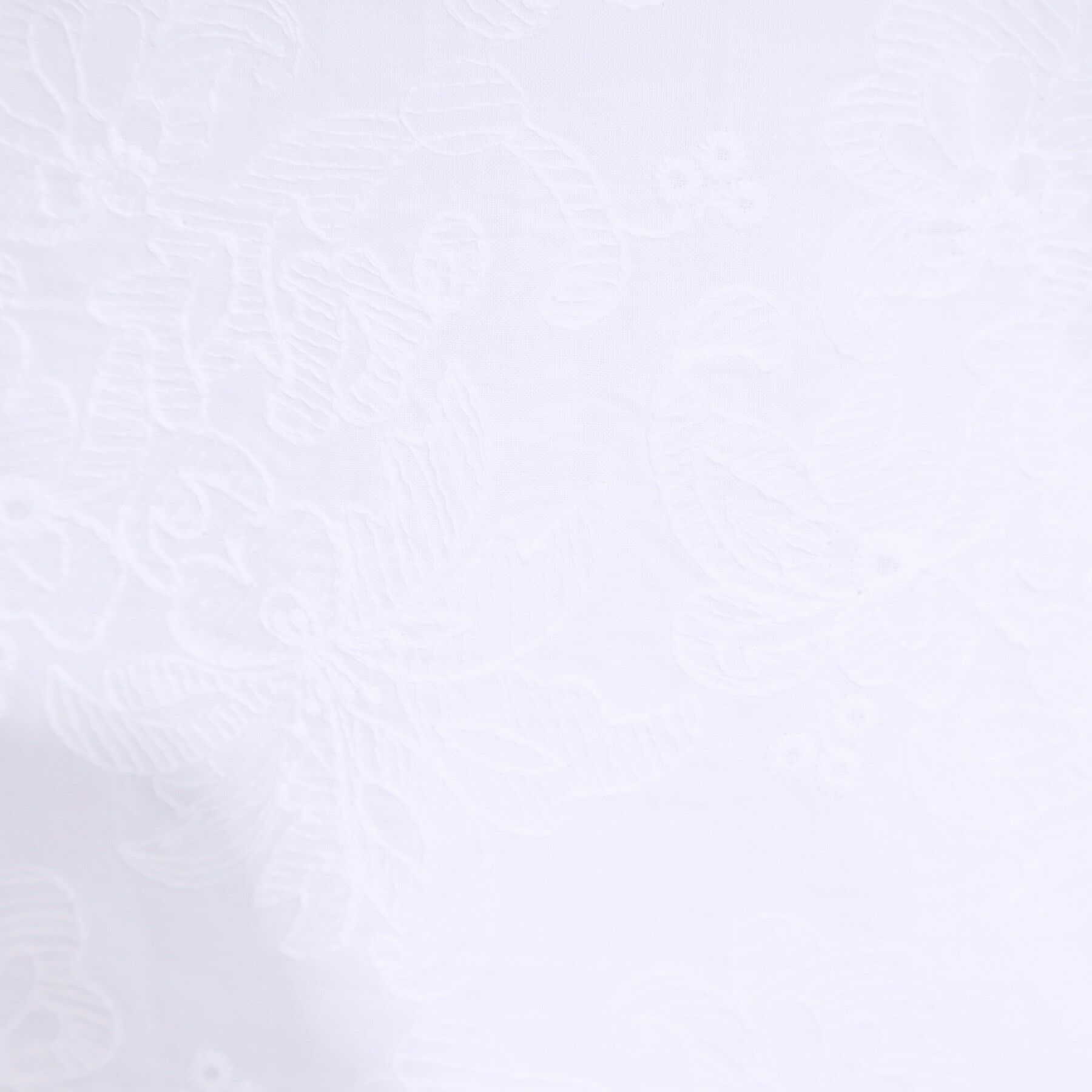 SHOO･LA･RUE「【S-LL】一枚でサマ見え フローラル刺繍トップス」|Tシャツ・カットソー|