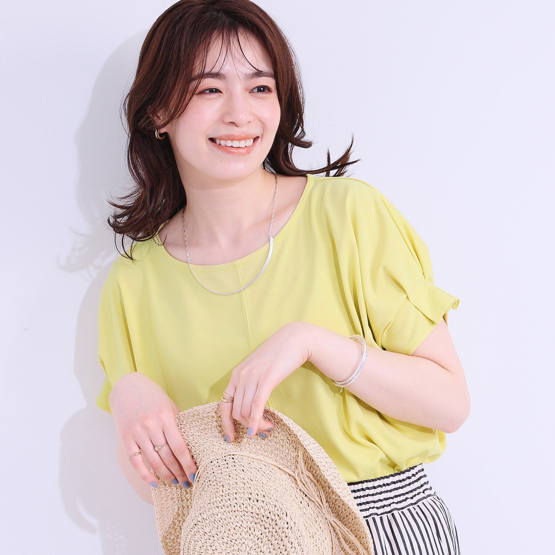SHOO･LA･RUE「【S-LL/UV/プチプラ】お袖タックで好印象 デザインTシャツ」|Tシャツ・カットソー|イエロー(032)