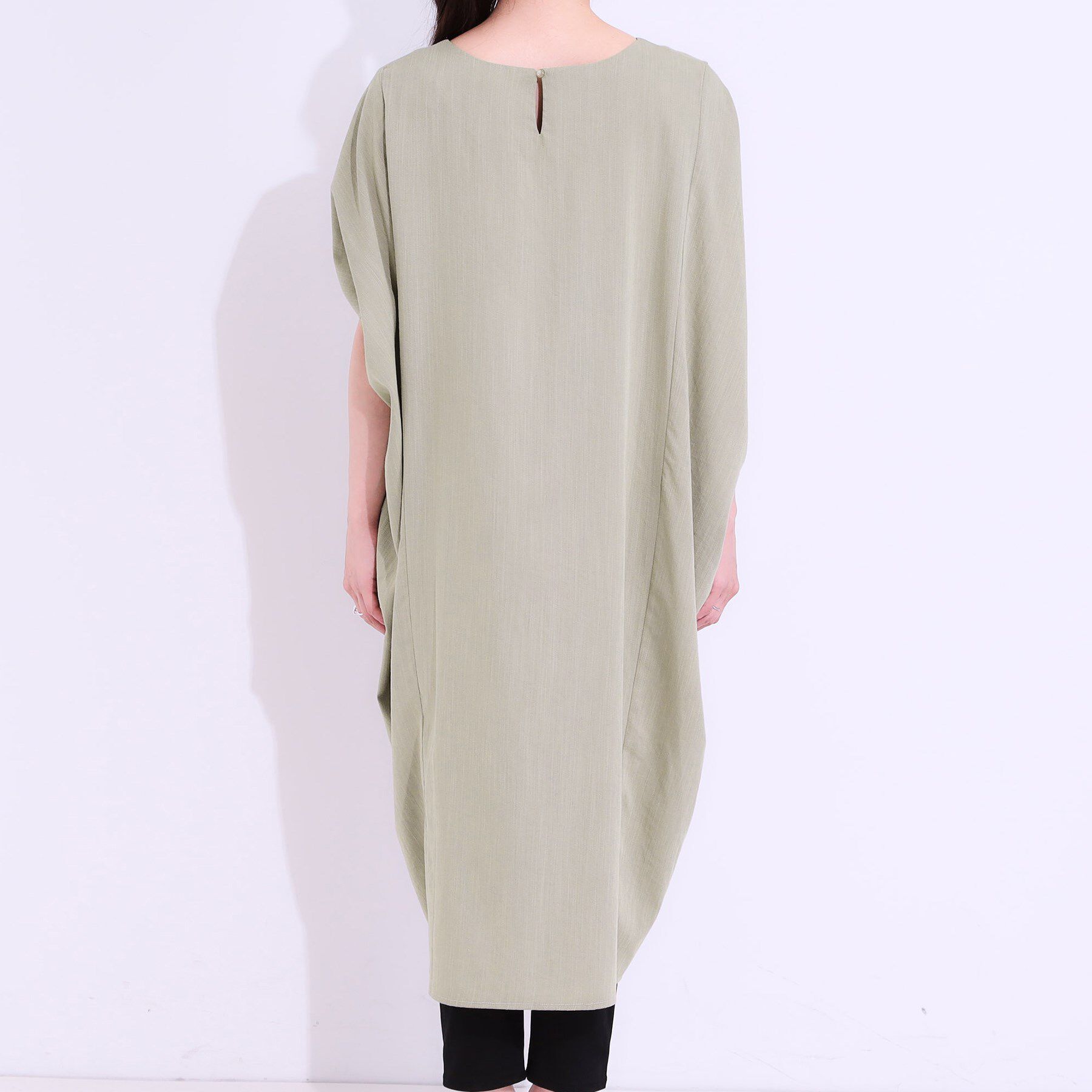 SHOO･LA･RUE「【S-LL】楽にサマ見え コクーンシルエットの涼やかワンピース」|ワンピース|