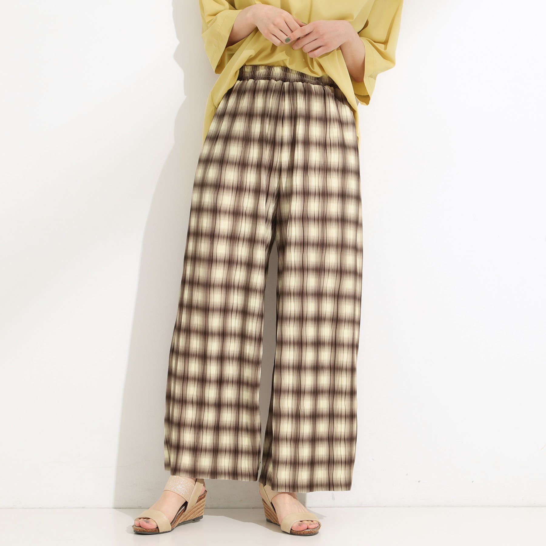 SHOO･LA･RUE「【S-LL/ポケット付き】チェック柄 ウェーブプリーツパンツ」|その他|ベージュ(252)