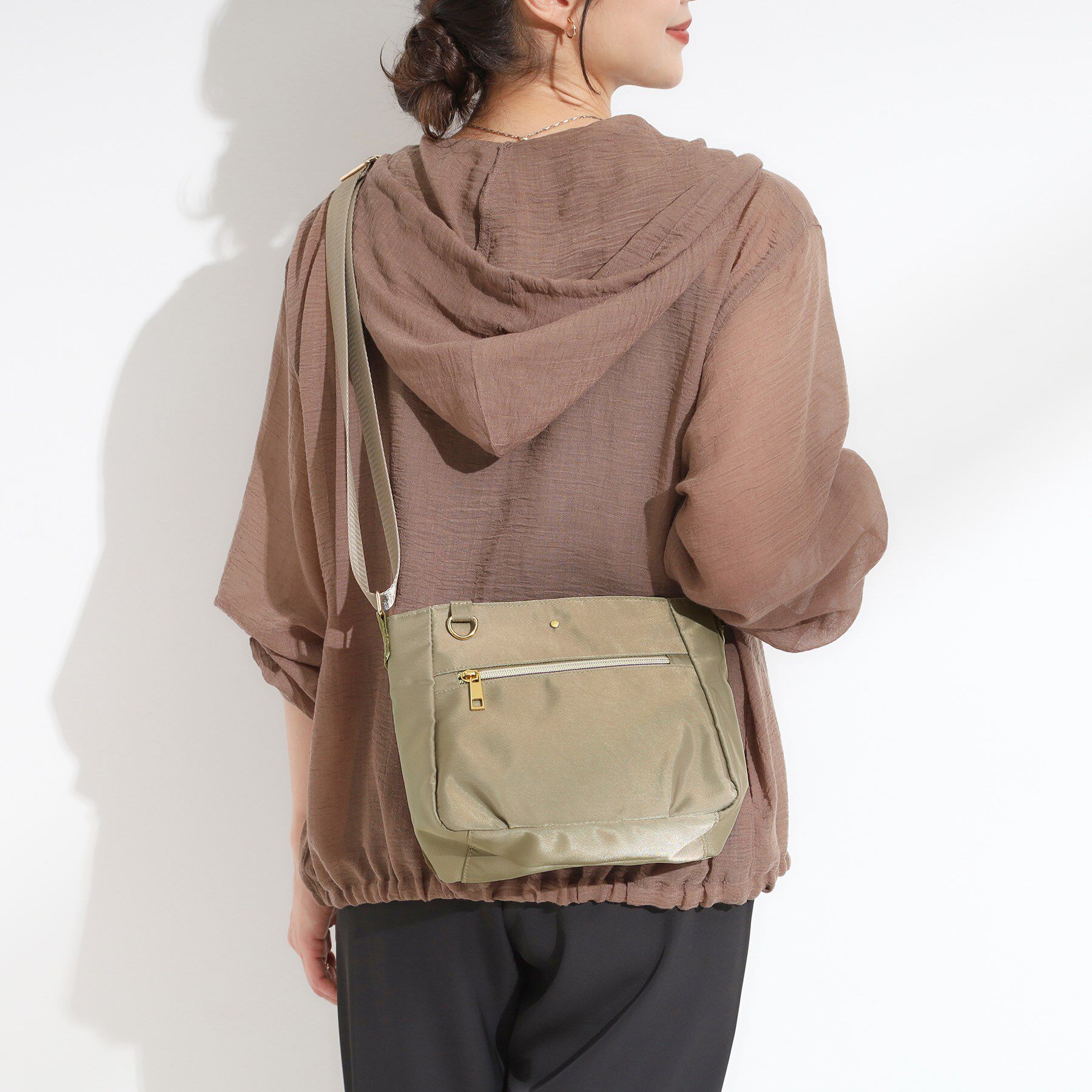 SHOO･LA･RUE「【撥水】フロントファスナーポケットショルダー」|ショルダー・メッセンジャー|