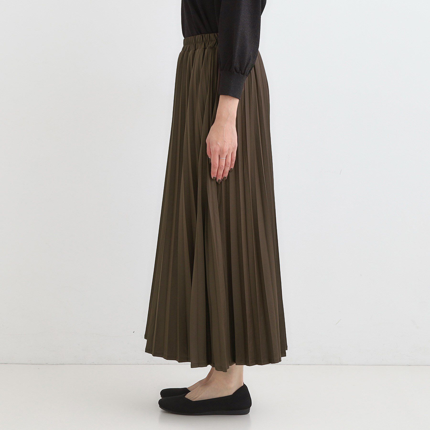 SHOO･LA･RUE「【着丈選べる】きれいめにもカジュアルにも レザー調プリーツスカート」|スカート|