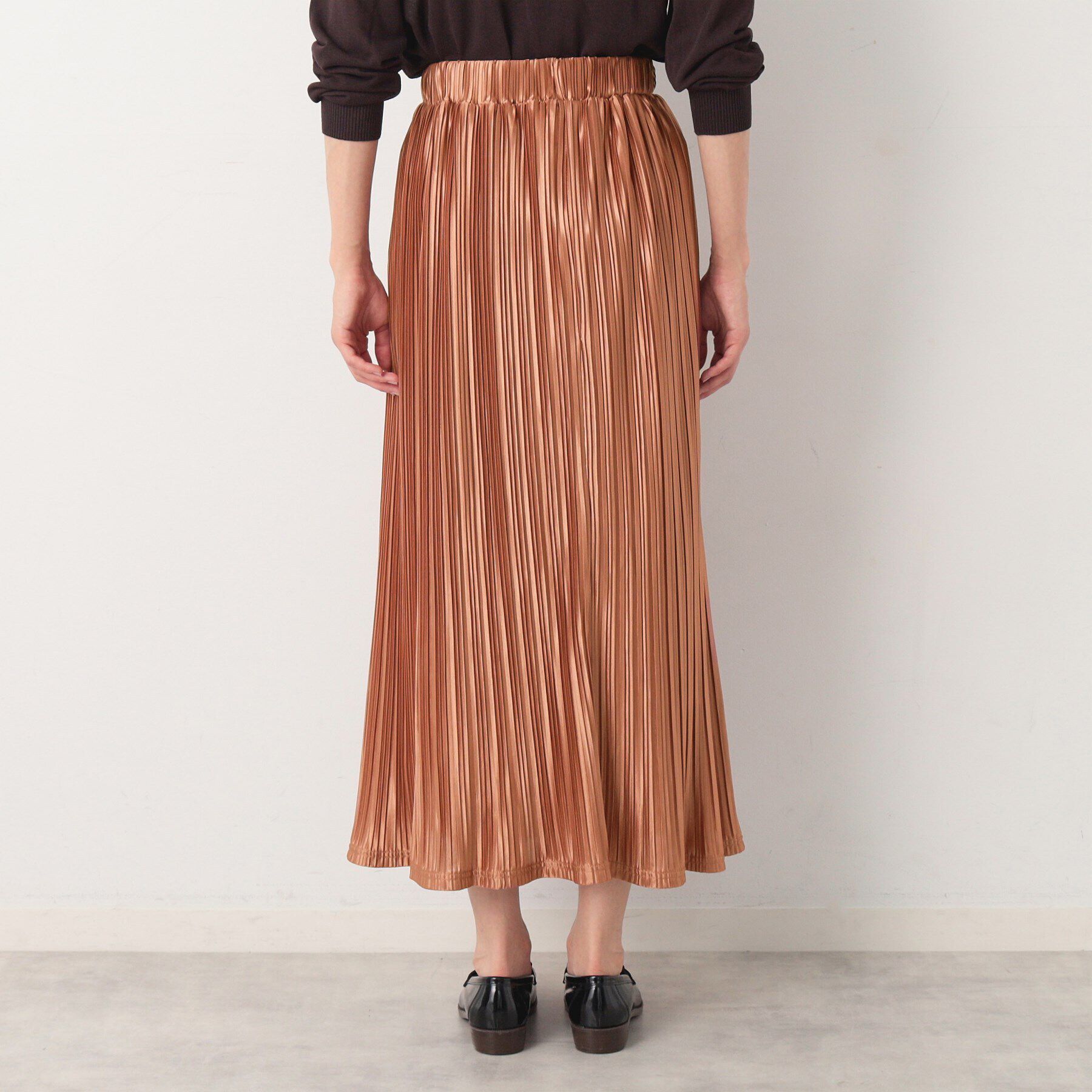 Dessin「【ウエストゴム・洗える】サテンプリーツスカート」|スカート|