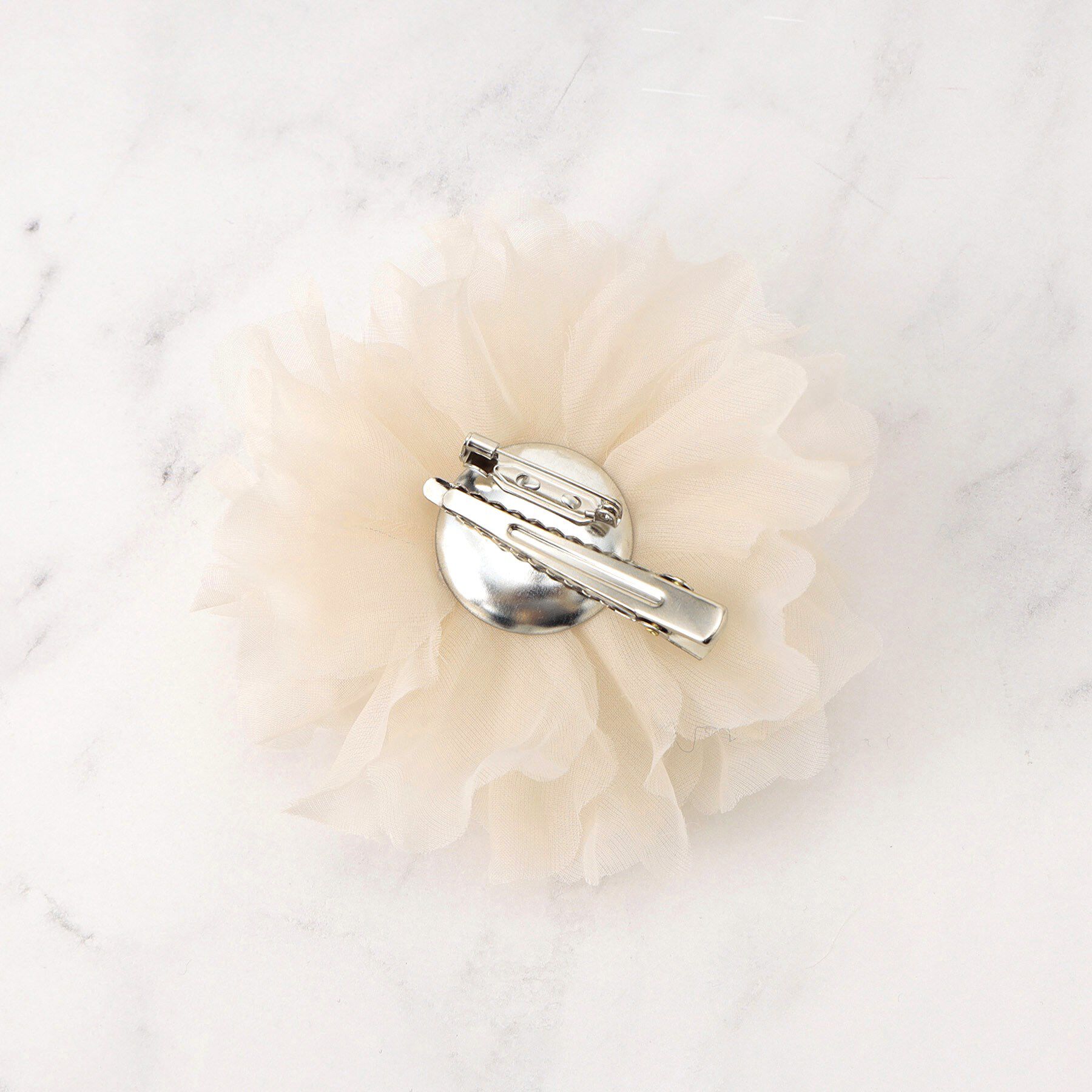 Dessin「【入卒／セレモニー】パール調シフォンコサージュ」|ブローチ・コサージュ|