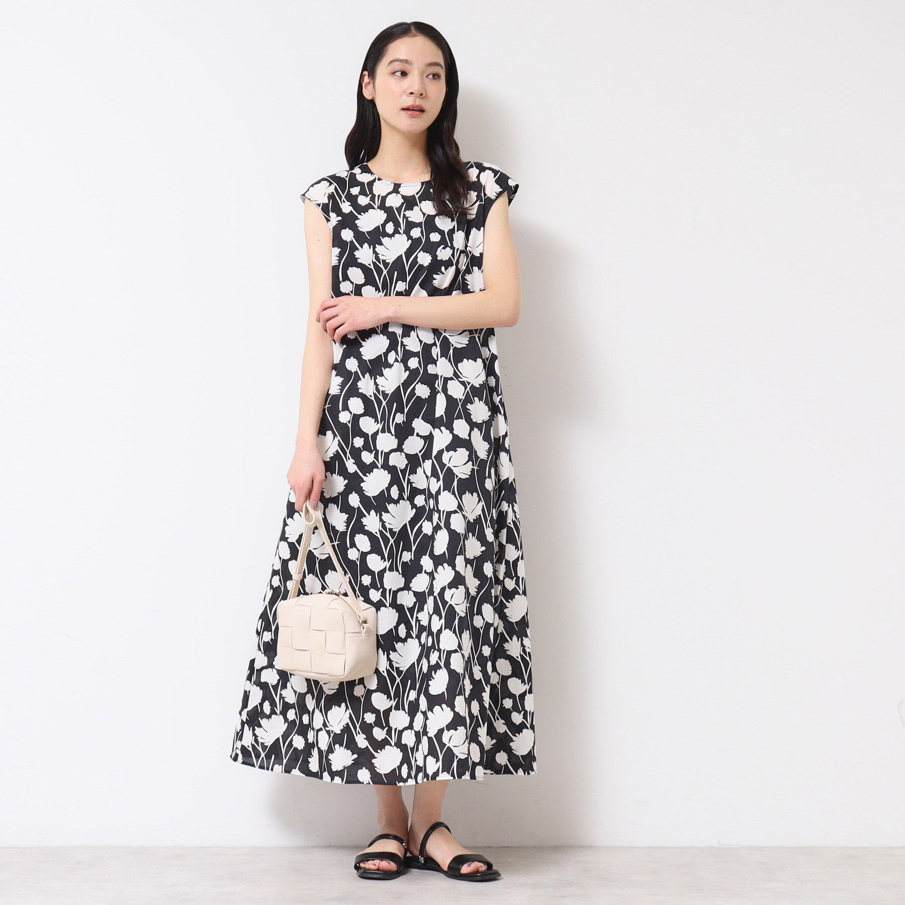 Dessin「【リンクコーデ・洗える】フラワープリントワンピース」|ワンピース|