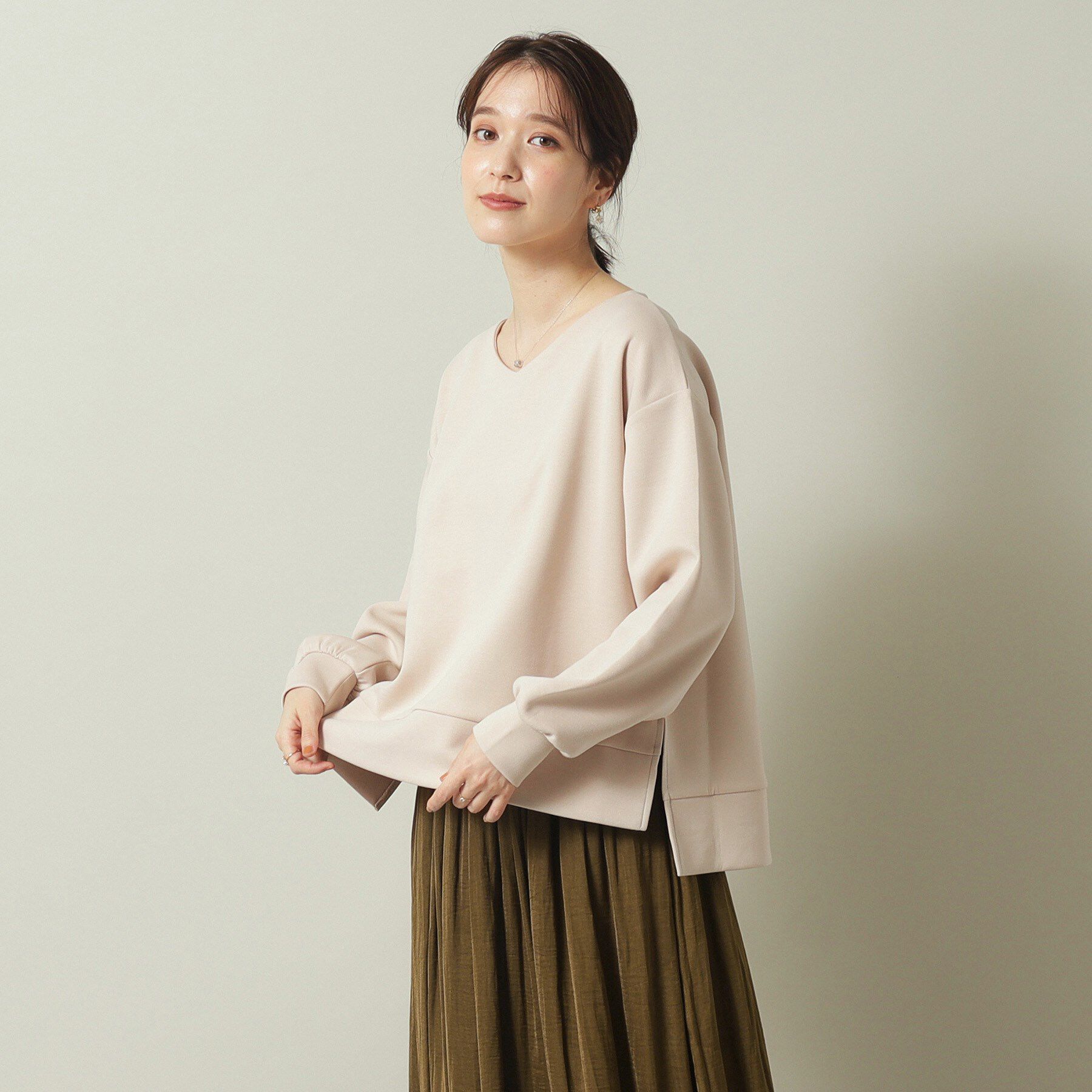 ITS&rsquo;DEMO「【手洗い可】Vネックプルオーバー&times;サテンスカートSET」|スーツ|