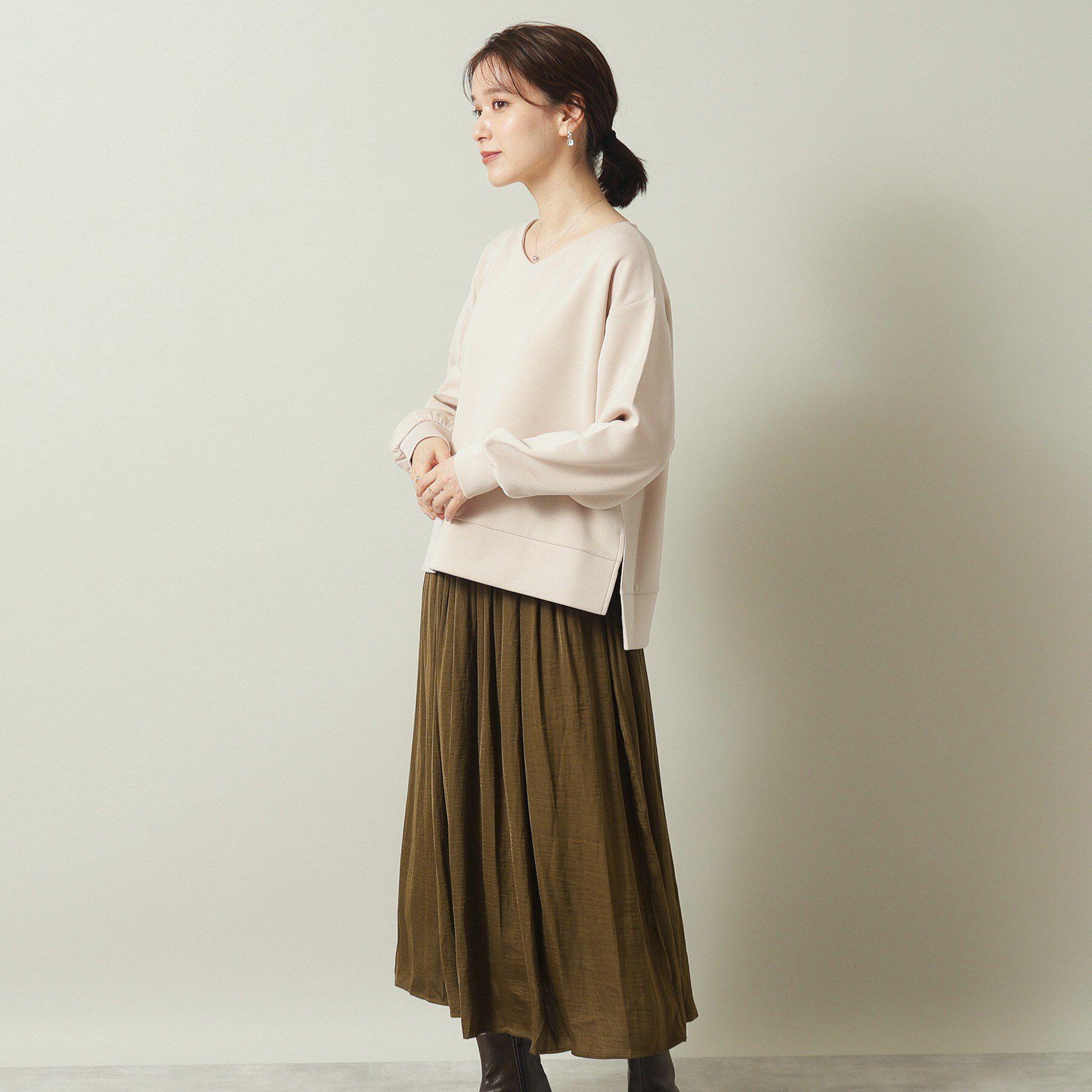 ITS&rsquo;DEMO「【手洗い可】Vネックプルオーバー&times;サテンスカートSET」|スーツ|