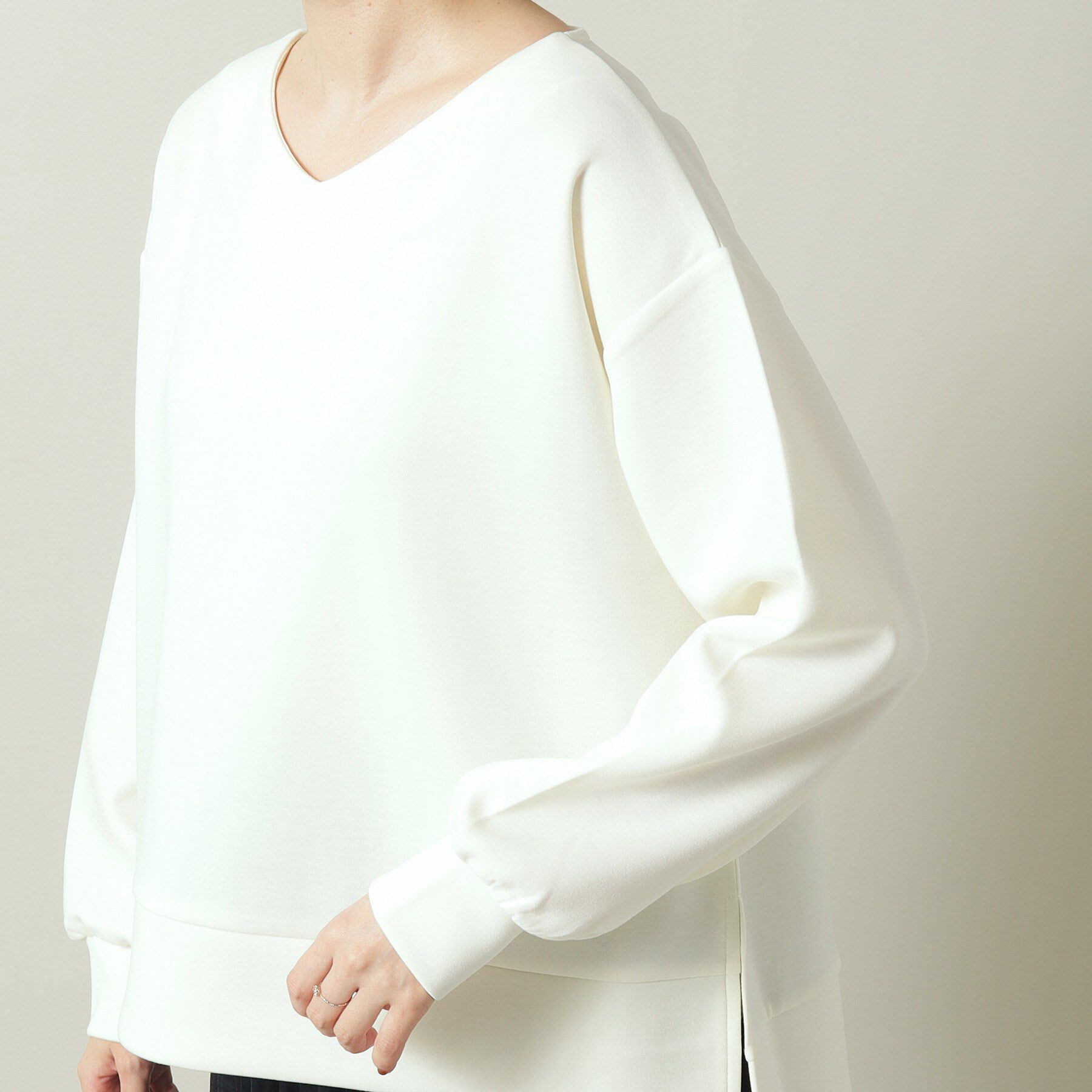 ITS&rsquo;DEMO「【手洗い可】Vネックプルオーバー&times;サテンスカートSET」|スーツ|