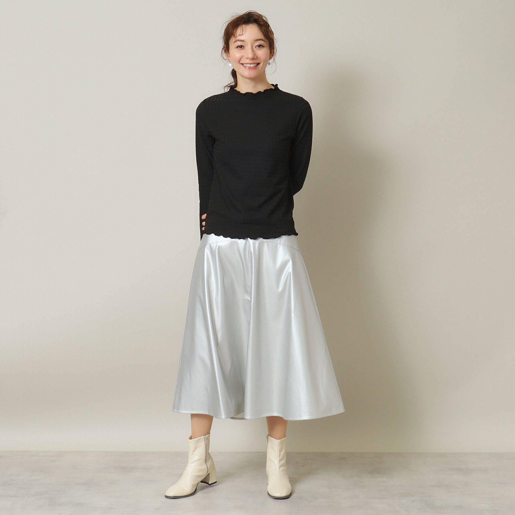 ITS&rsquo;DEMO「【ウエストゴム／腰回りスッキリ／手洗い可】合皮フレアスカート」|スカート|