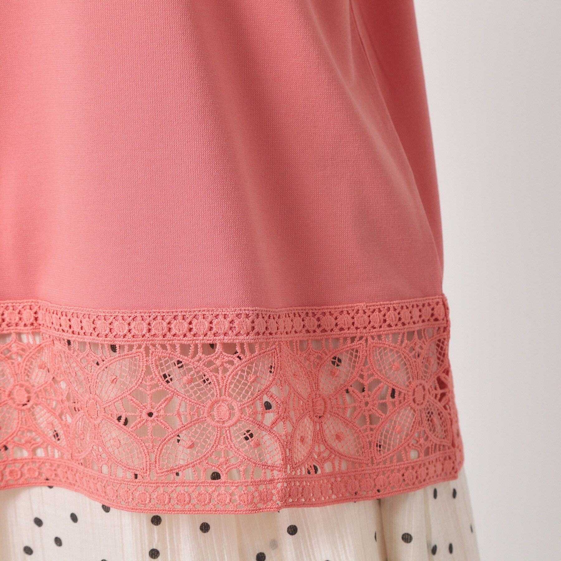 ITS&rsquo;DEMO「【吸水速乾／手洗い可／洗濯後しわになりにくい】カットミラノレーストップス」|Tシャツ・カットソー|