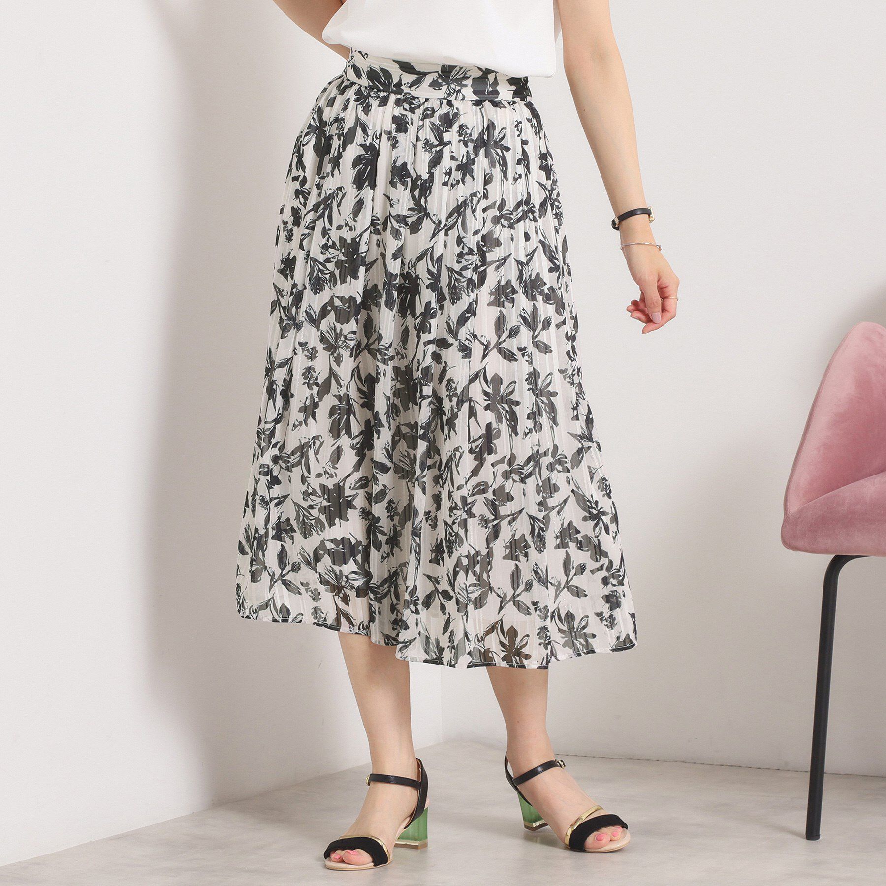 ITS&rsquo;DEMO「【手洗い可／後ろウエストゴム】ラメスト単色花柄スカート」|スカート|